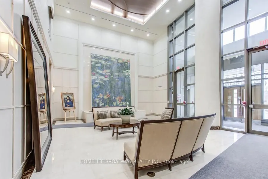 18 Holmes Avenue #2215