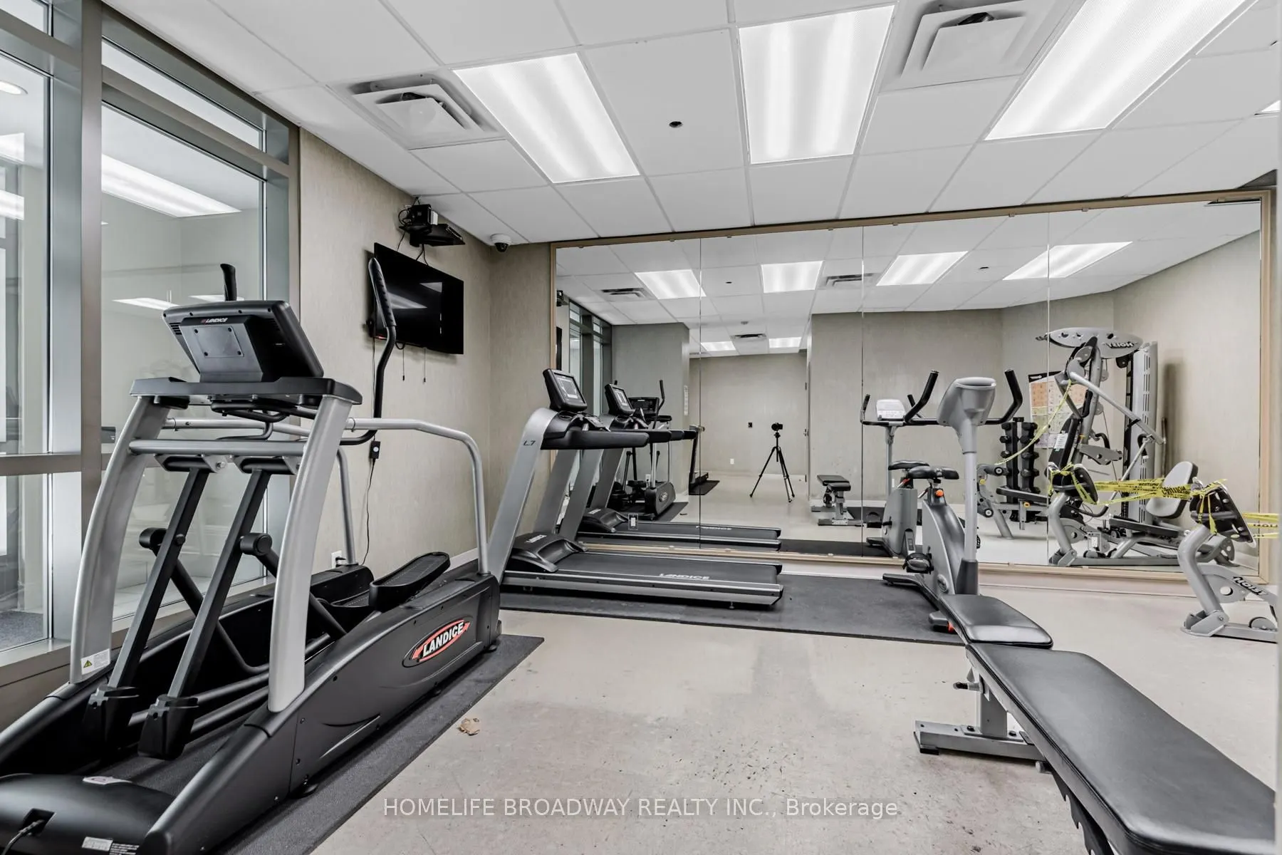 18 Holmes Avenue #2215
