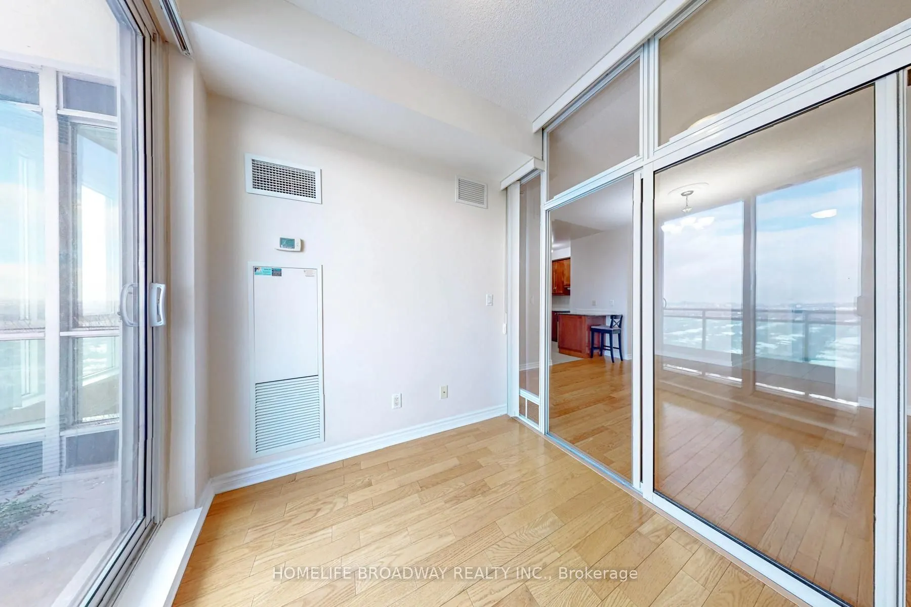 18 Holmes Avenue #2215