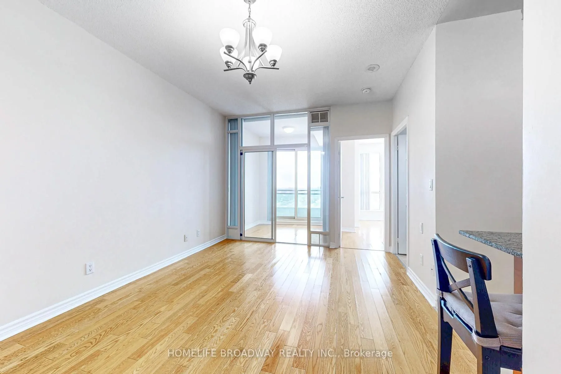 18 Holmes Avenue #2215