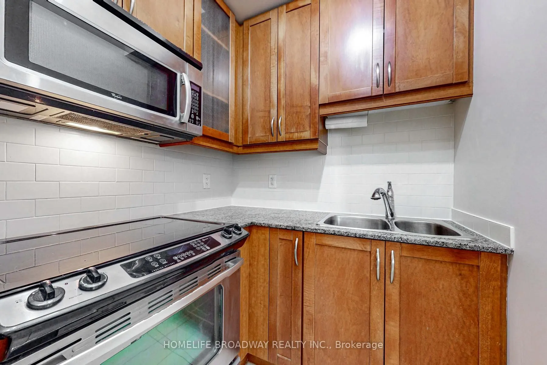 18 Holmes Avenue #2215