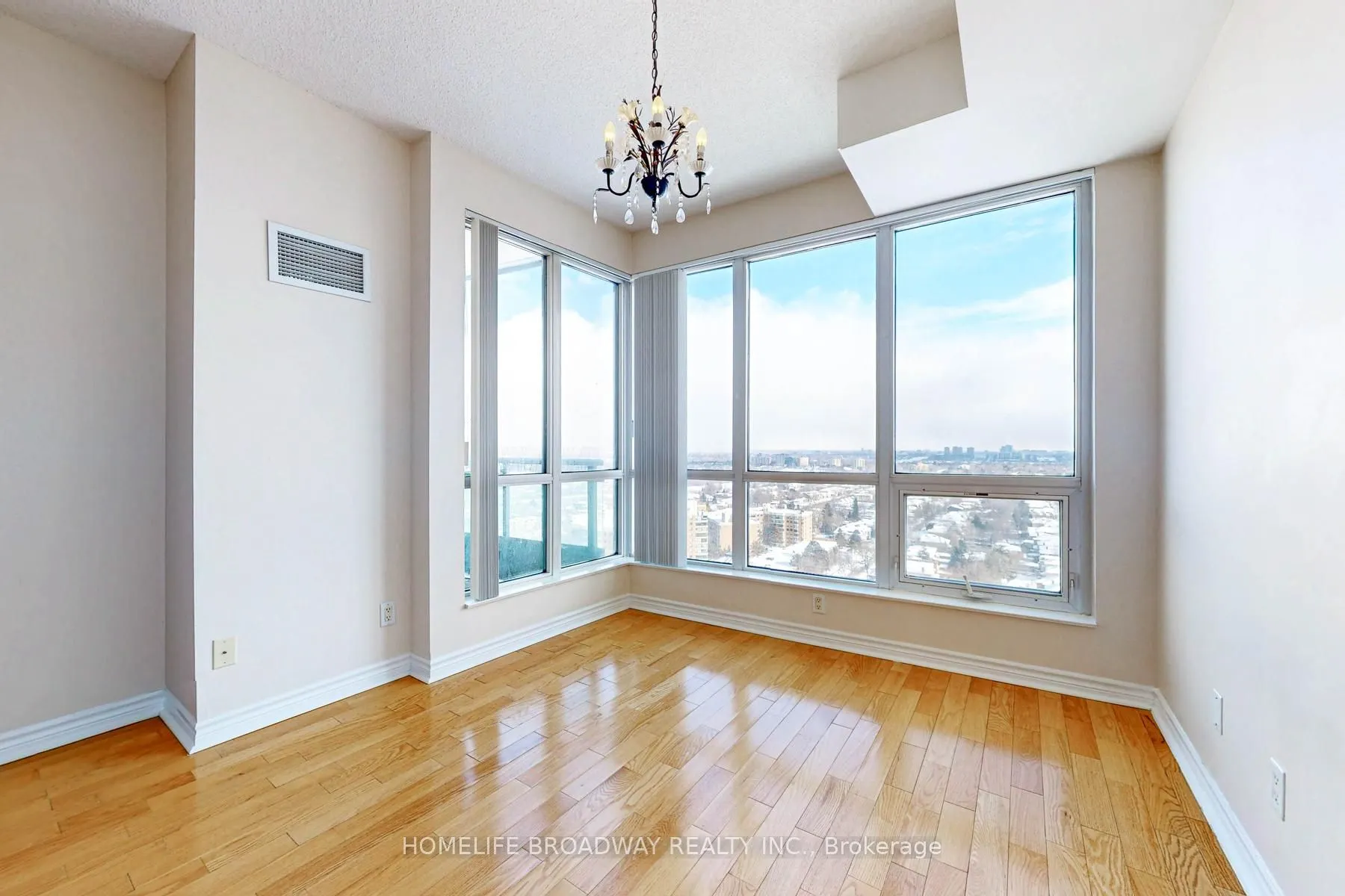 18 Holmes Avenue #2215