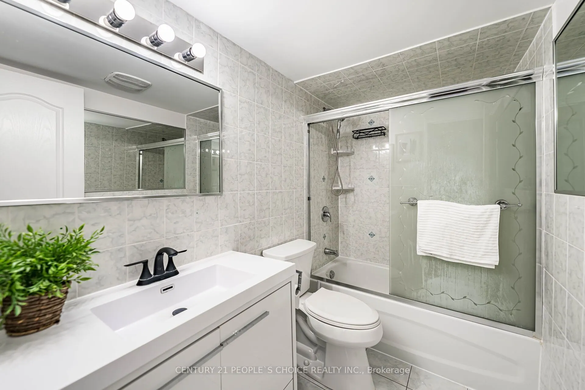 10 Edgecliffe Golfway #809