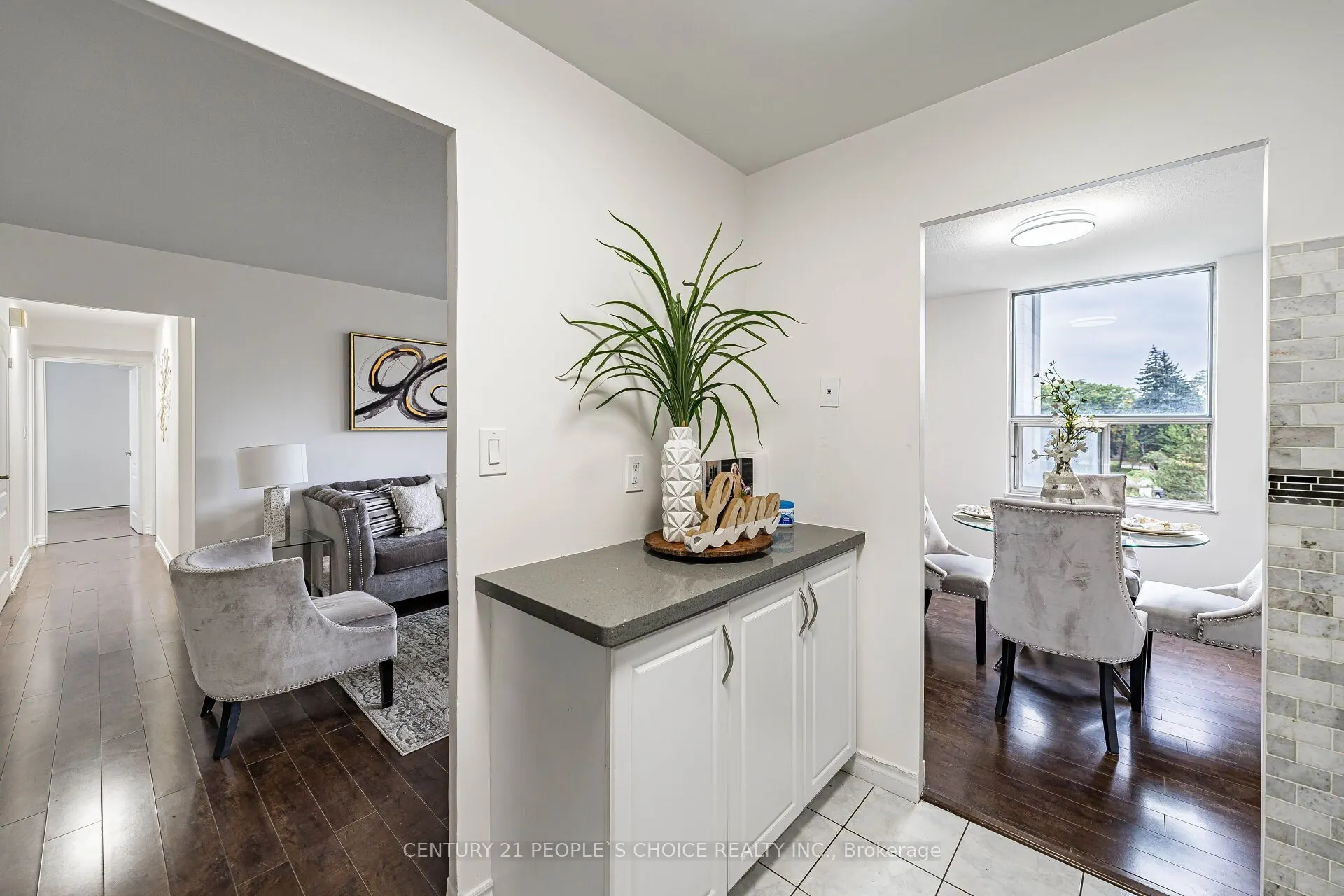10 Edgecliffe Golfway #809
