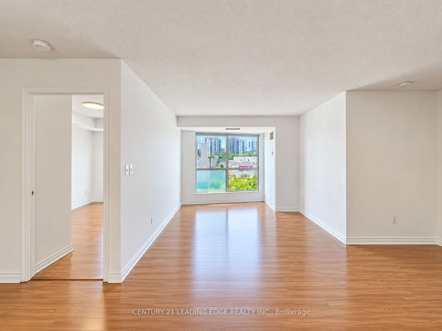7 Lorraine Drive W #316