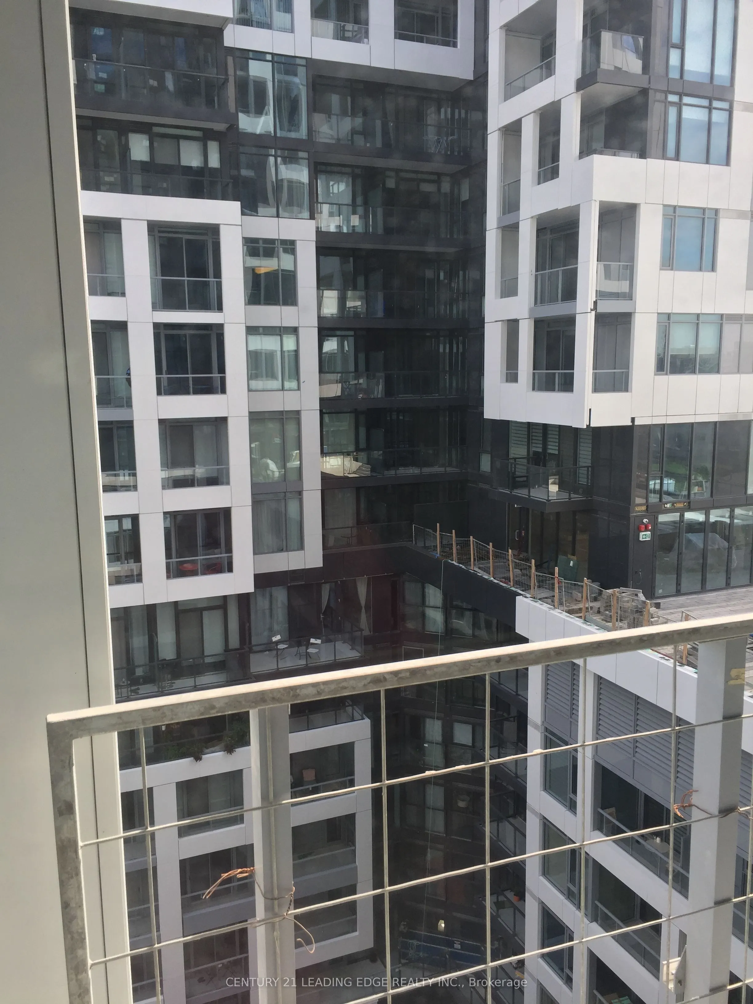 27 Bathurst Street #1116W