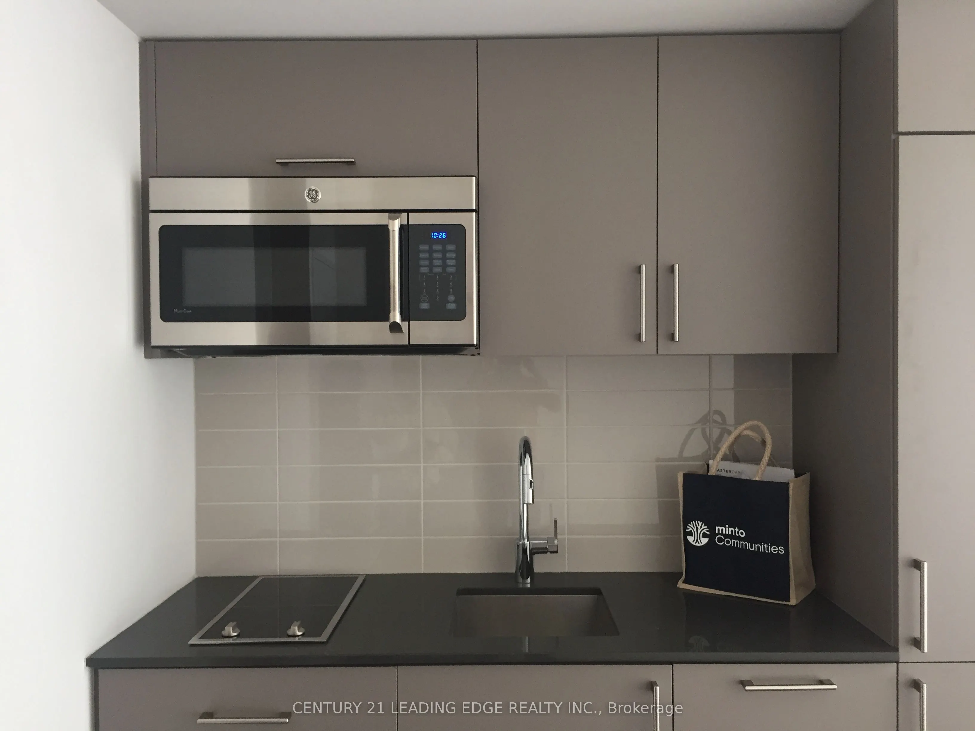 27 Bathurst Street #1116W