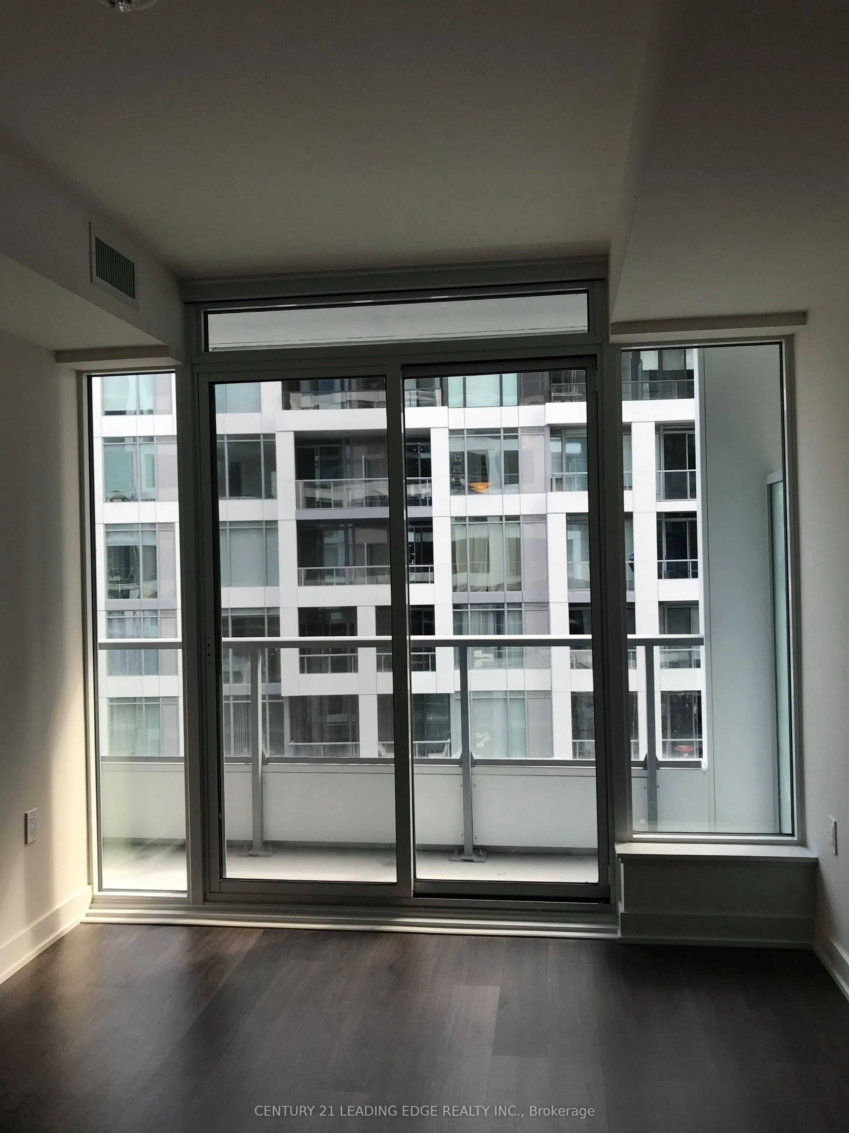 27 Bathurst Street #1116W