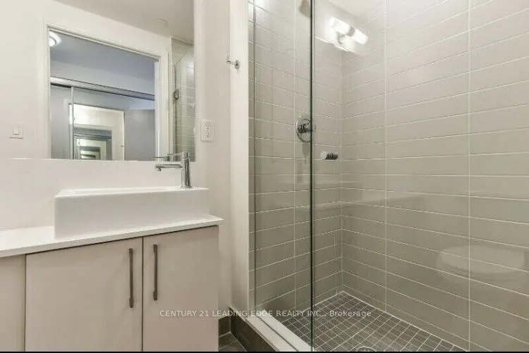 27 Bathurst Street #1116W