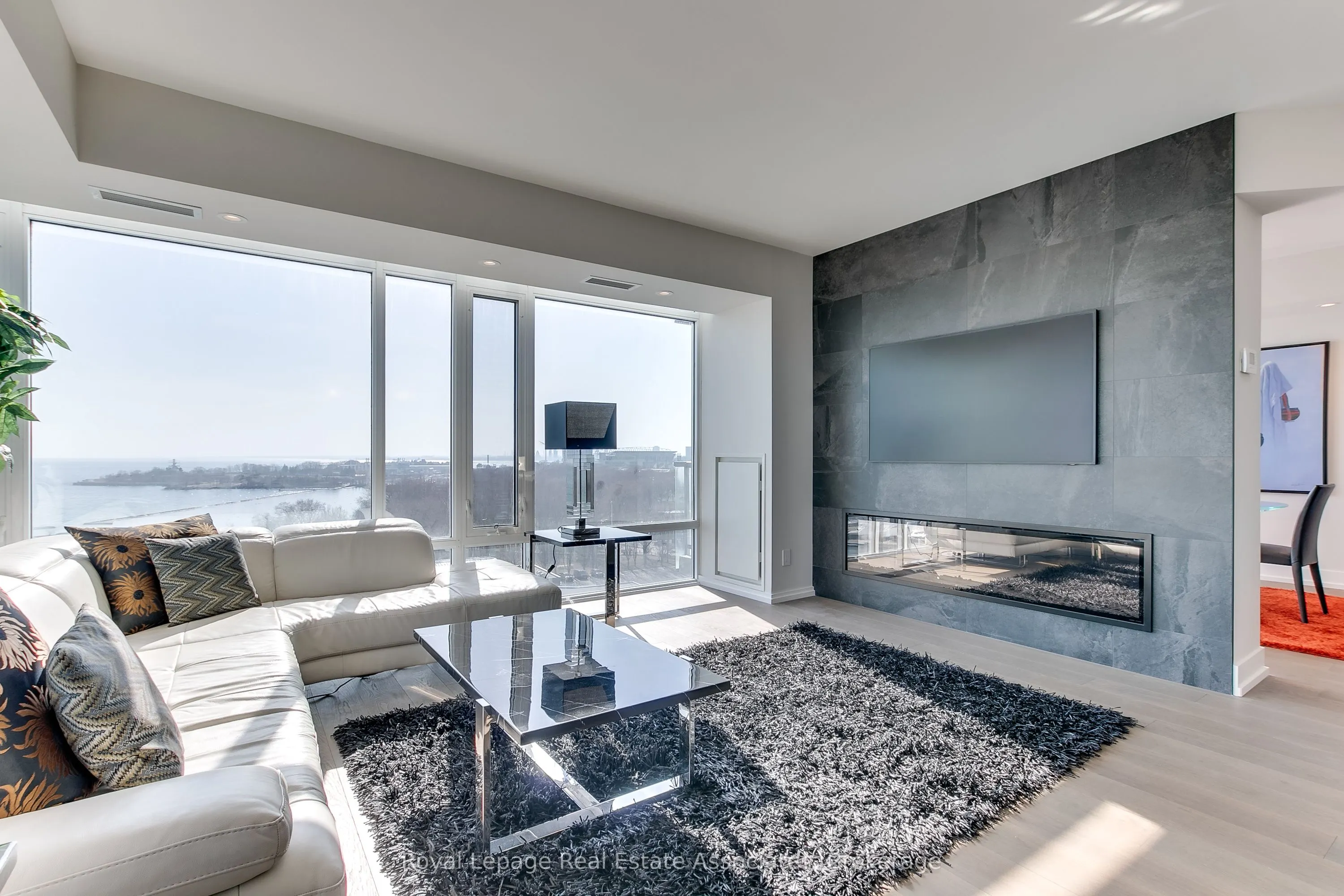 90 Stadium Road #1002