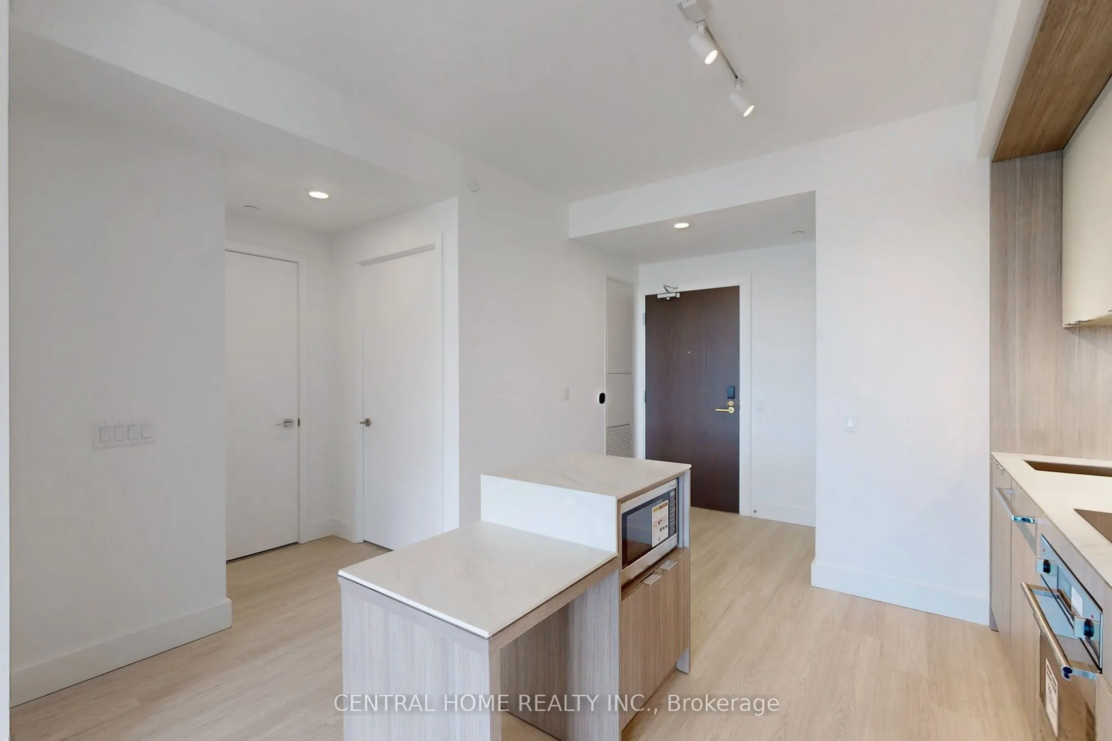 6 Greenbriar Road #917