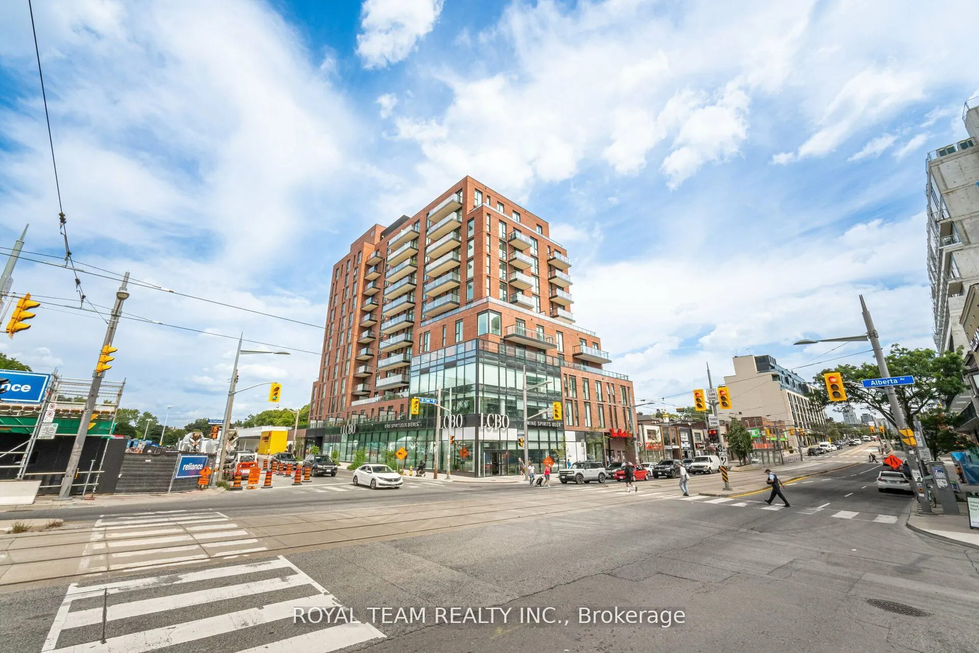 185 Alberta Avenue #1107