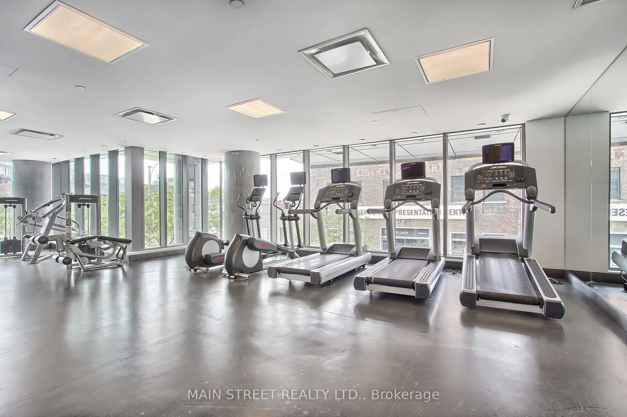150 East Liberty Street #1213