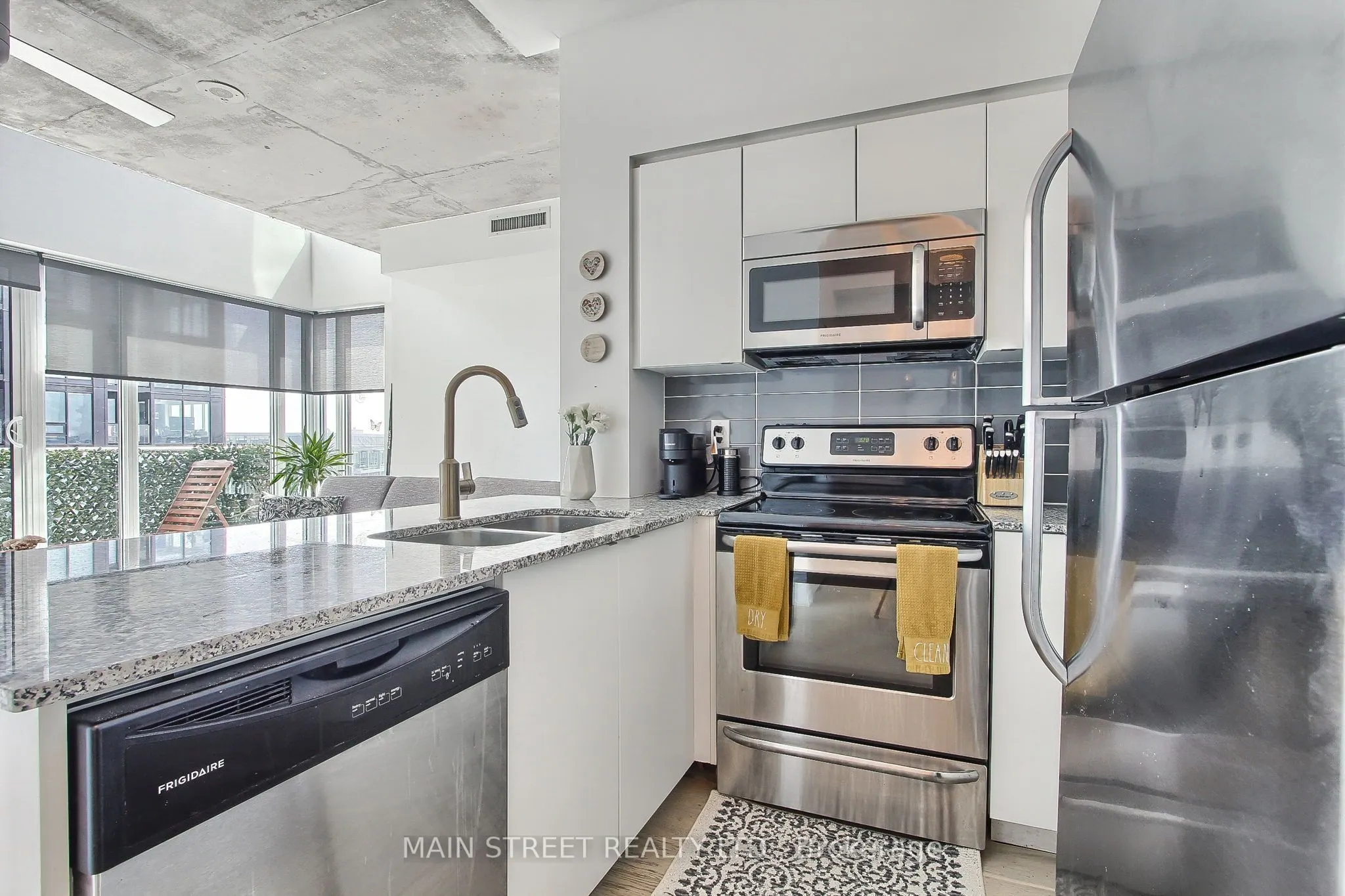 150 East Liberty Street #1213