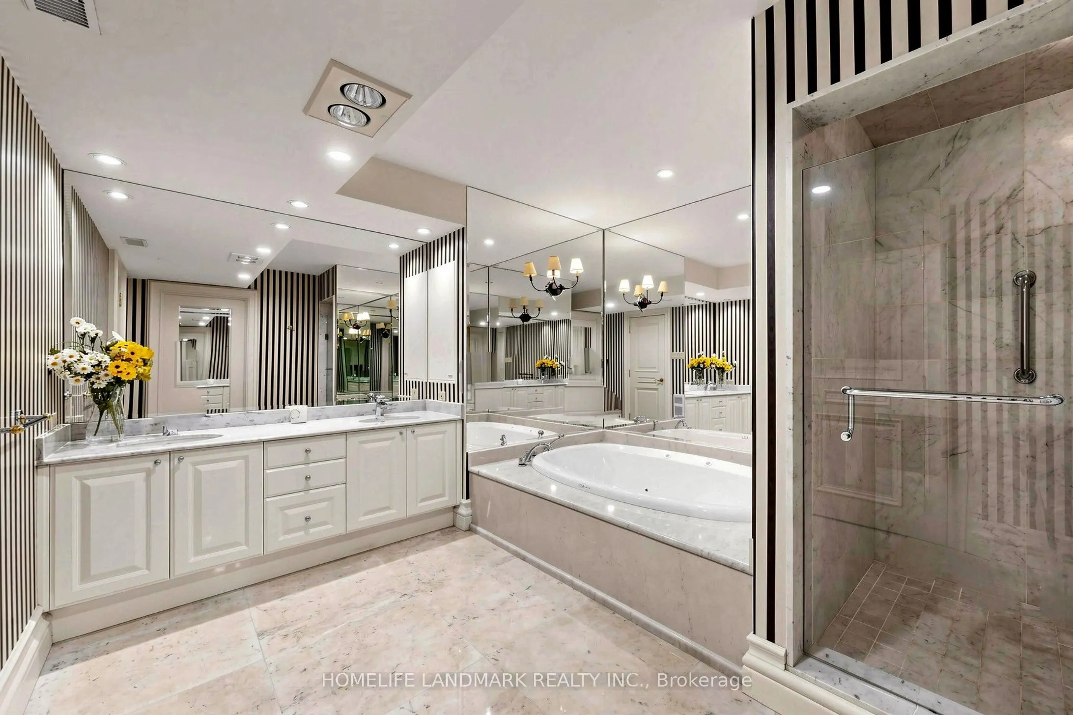 25 The Bridle Path