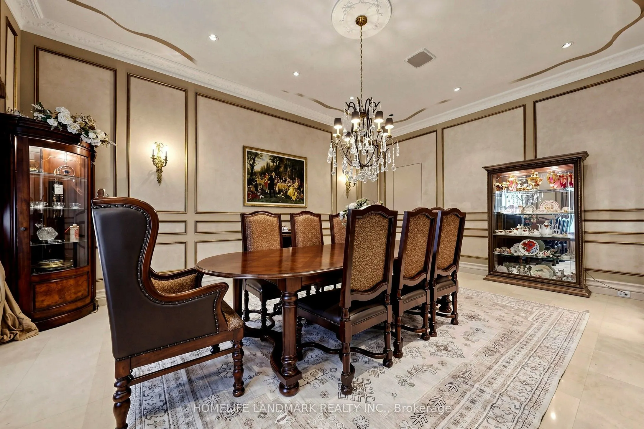 25 The Bridle Path