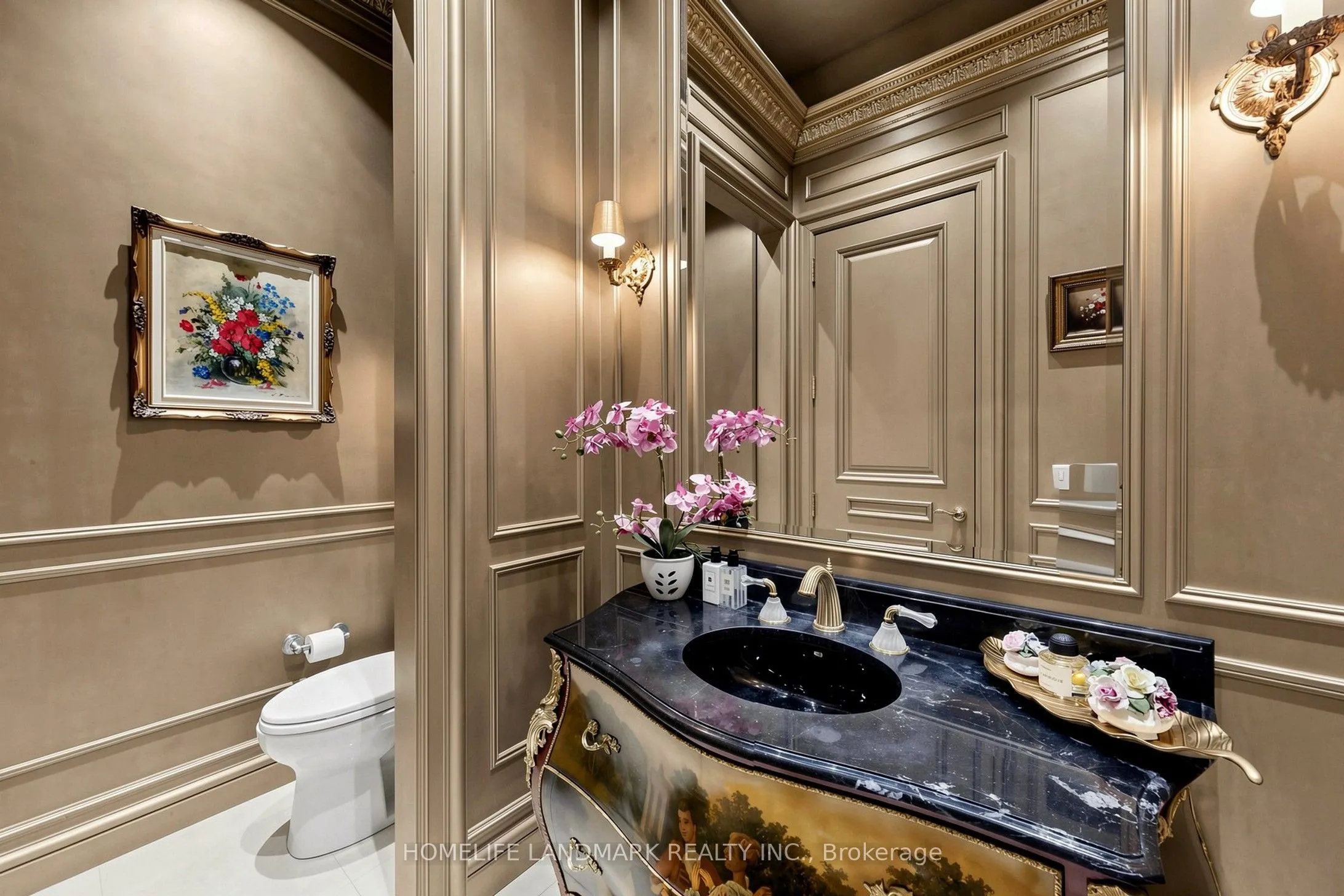 25 The Bridle Path