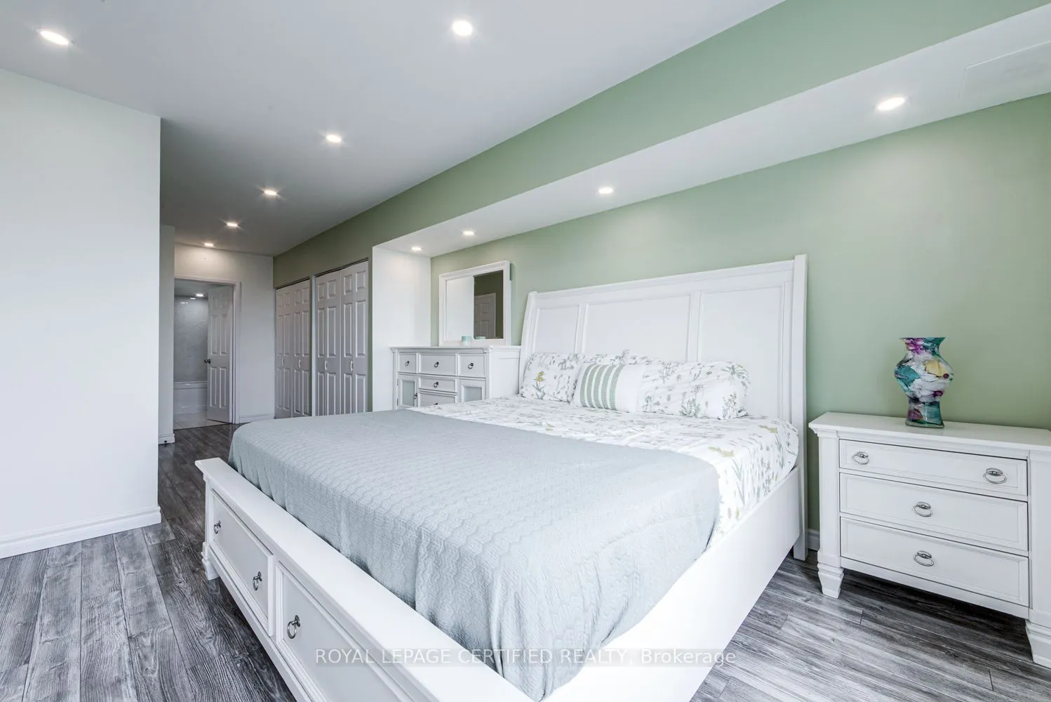 5 Concorde Place #1911