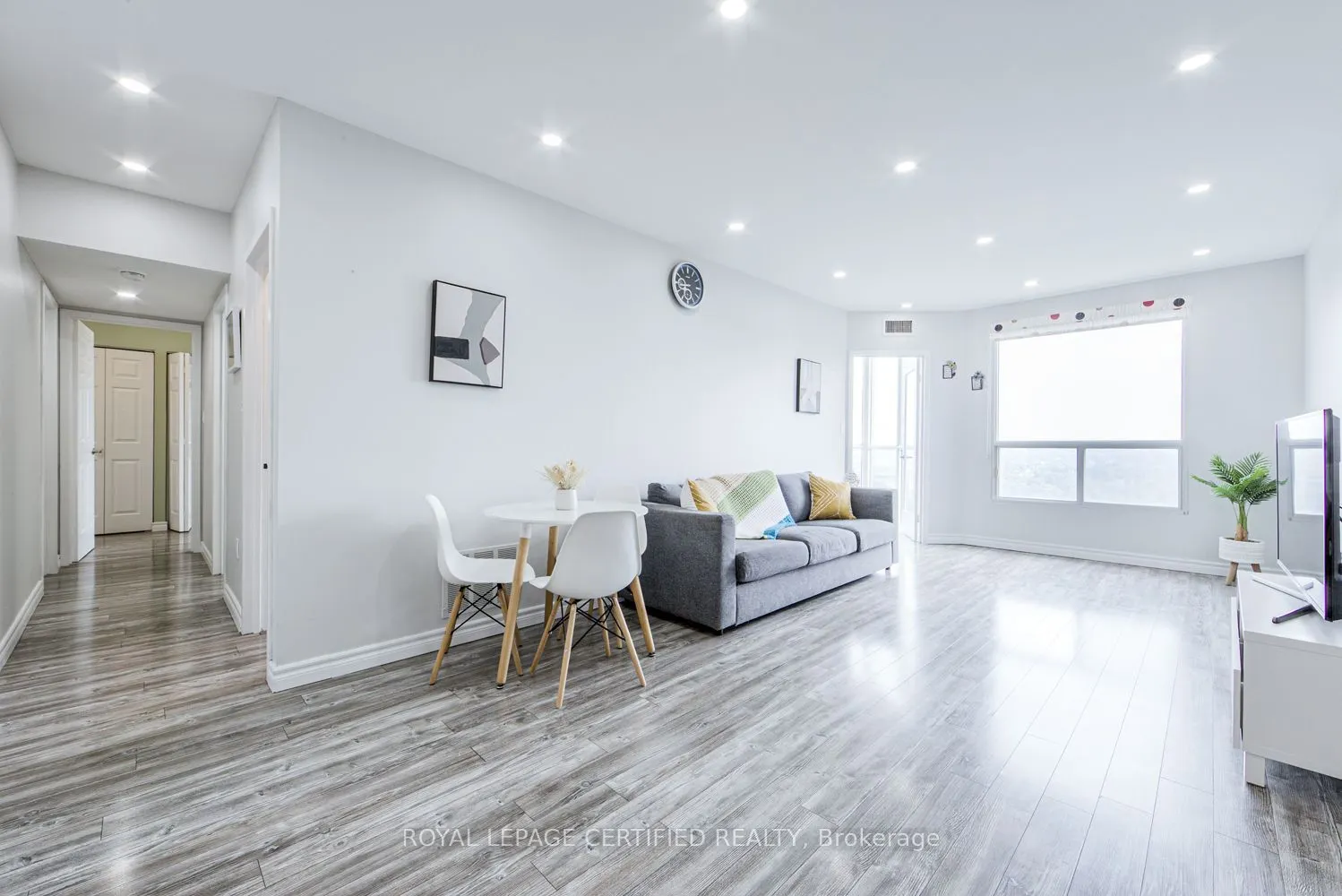 5 Concorde Place #1911