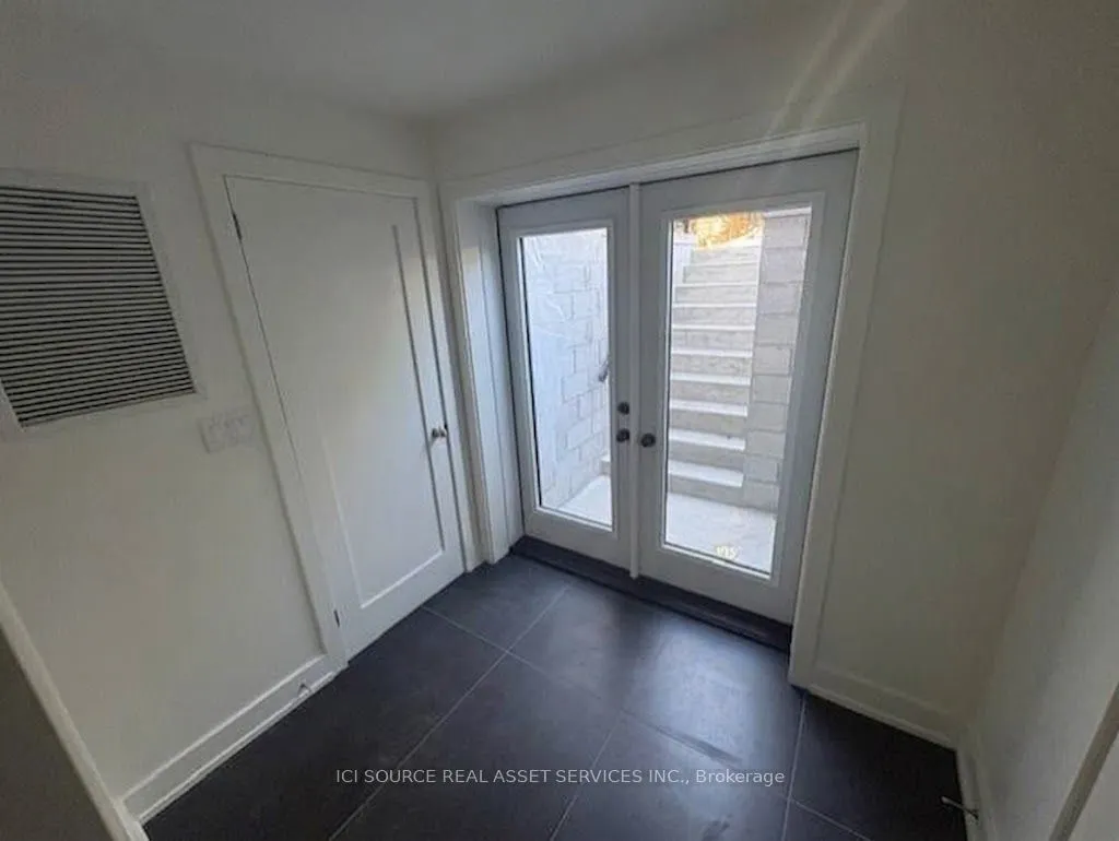152 Brunswick Avenue #4