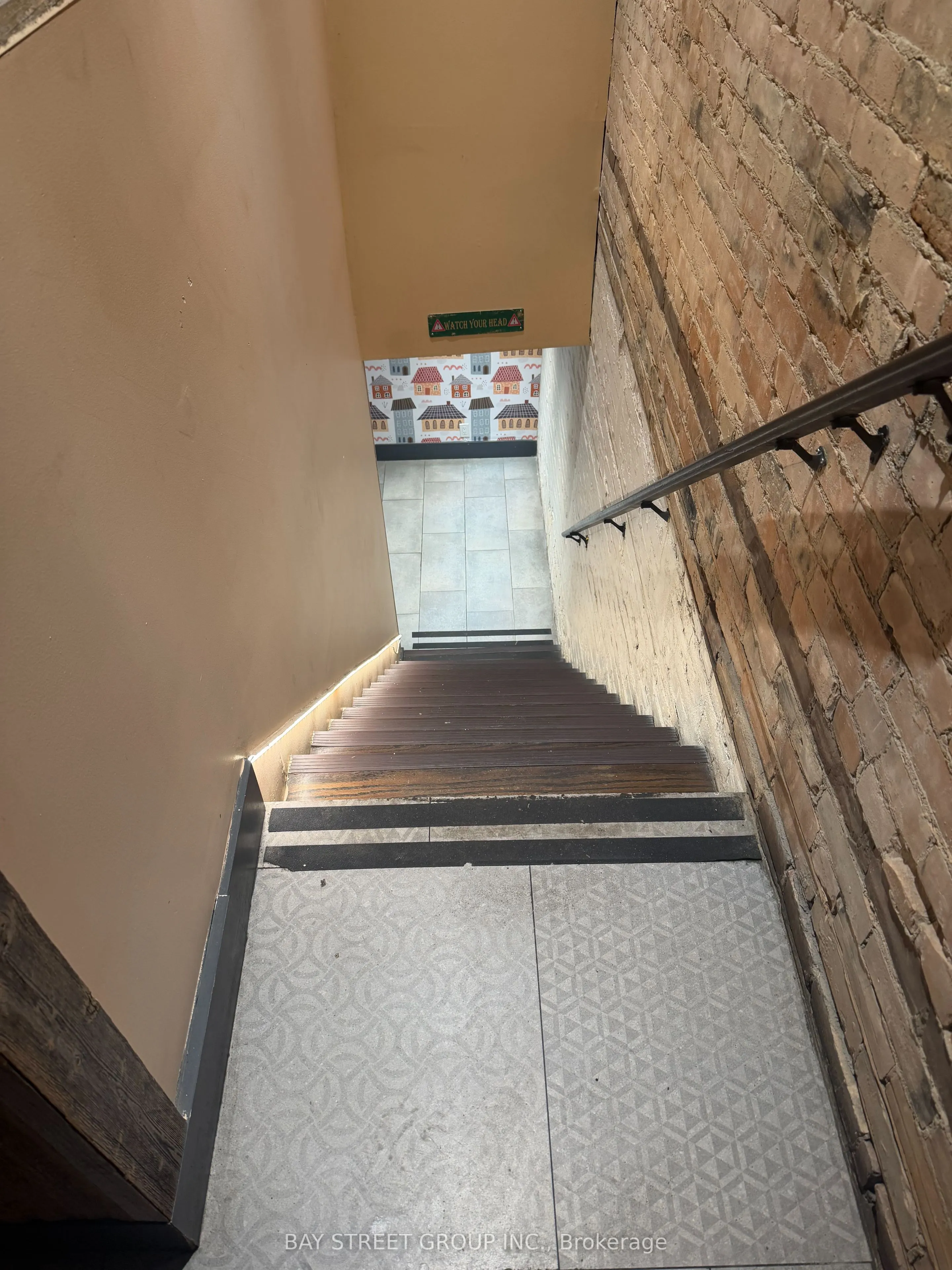 409 Spadina Avenue