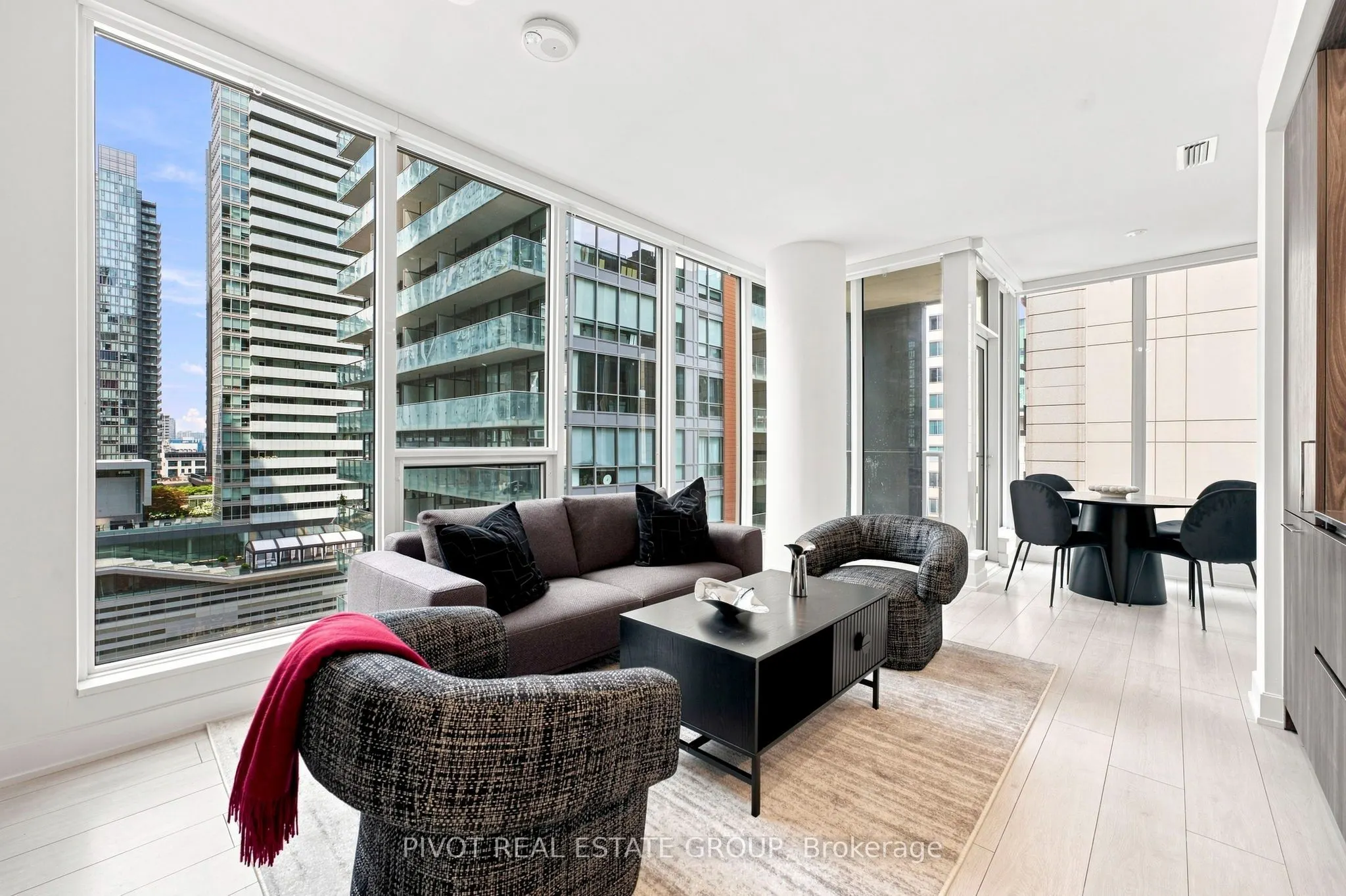 15 Mercer Street #1206