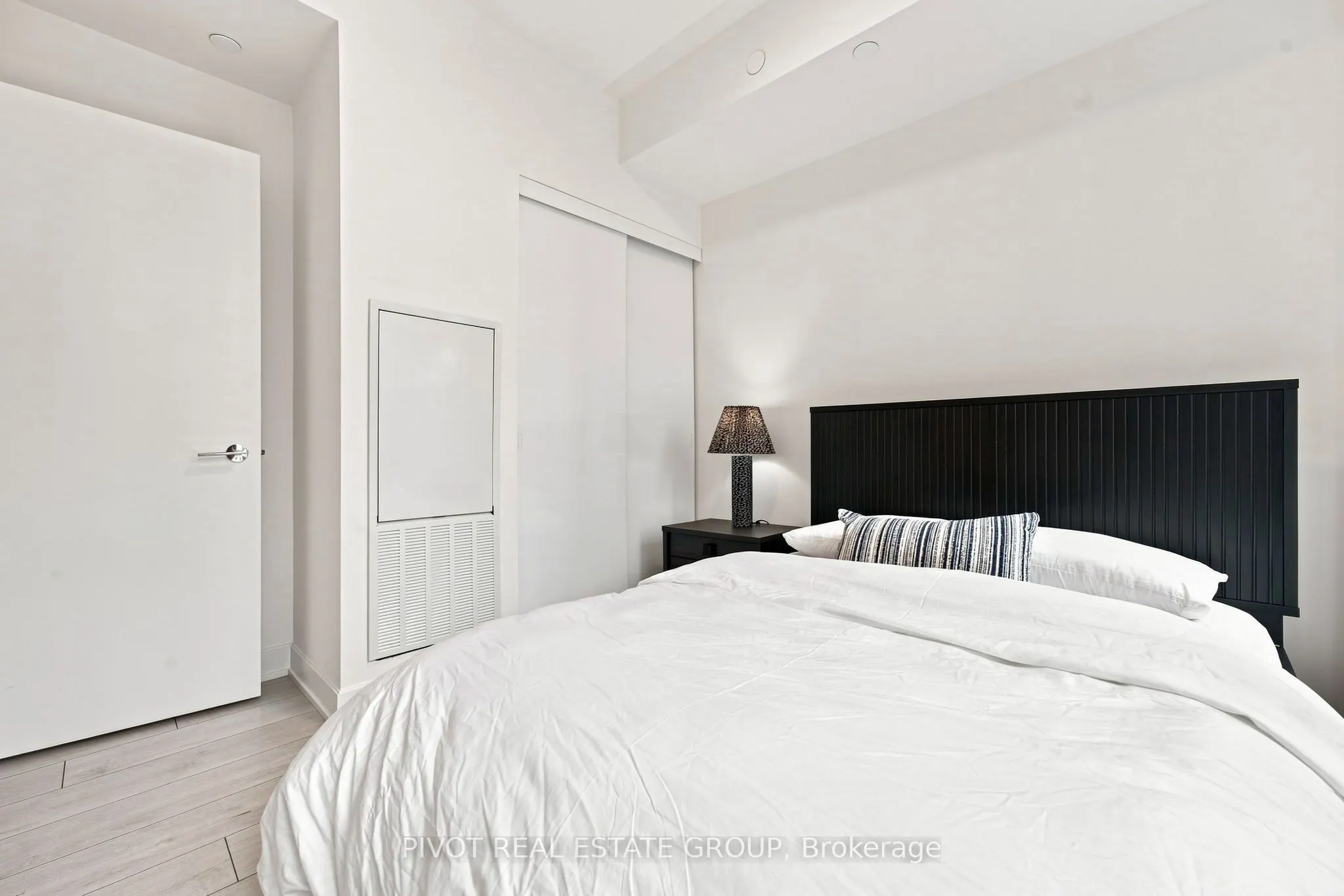 15 Mercer Street #1206