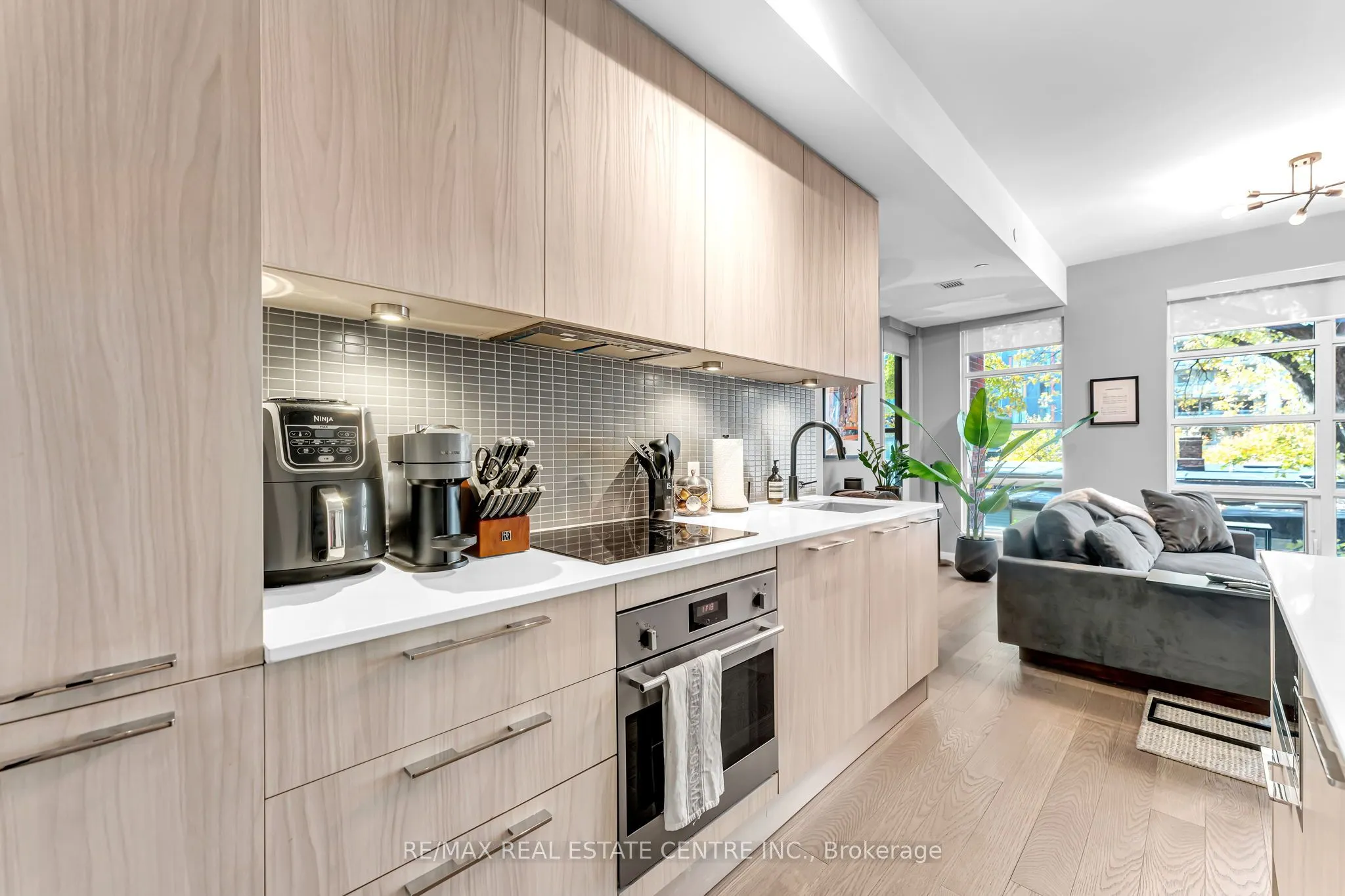 501 Adelaide Street W #306