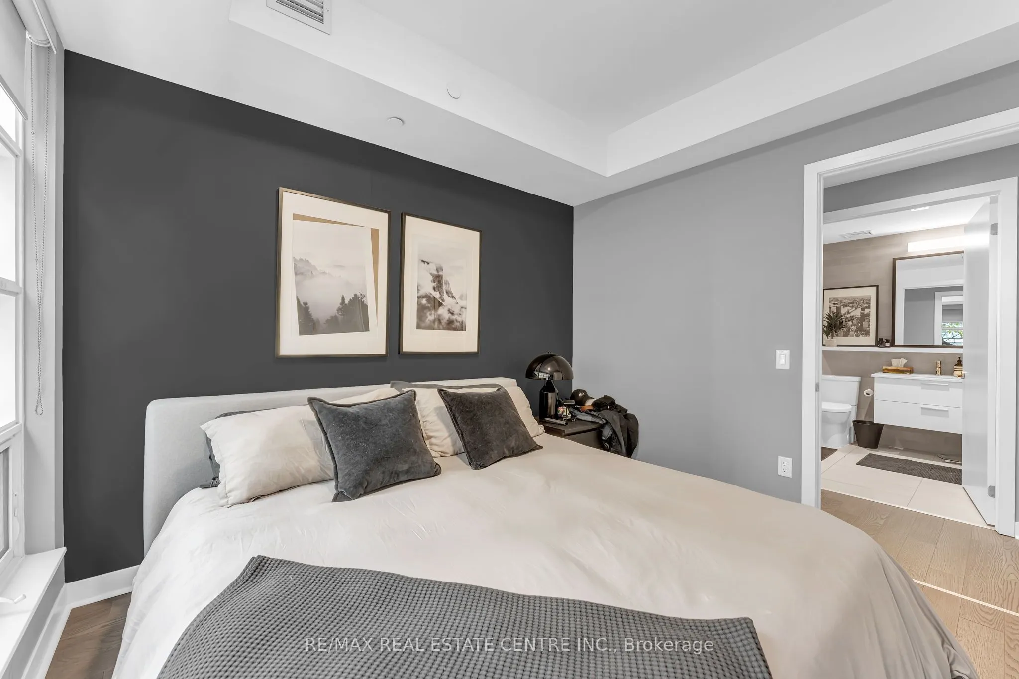 501 Adelaide Street W #306