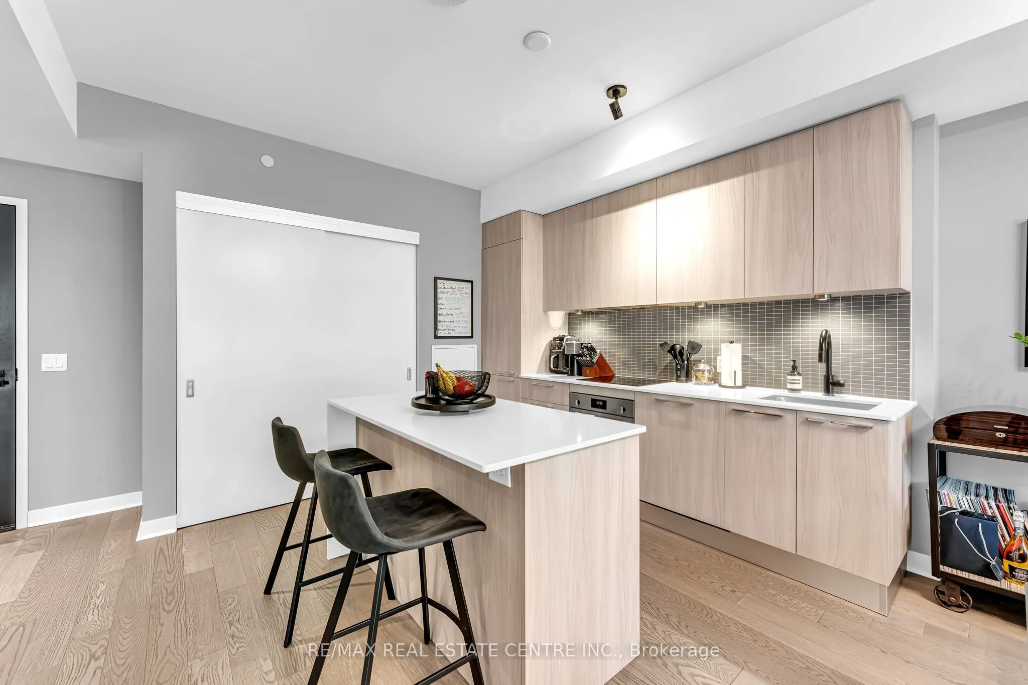 501 Adelaide Street W #306