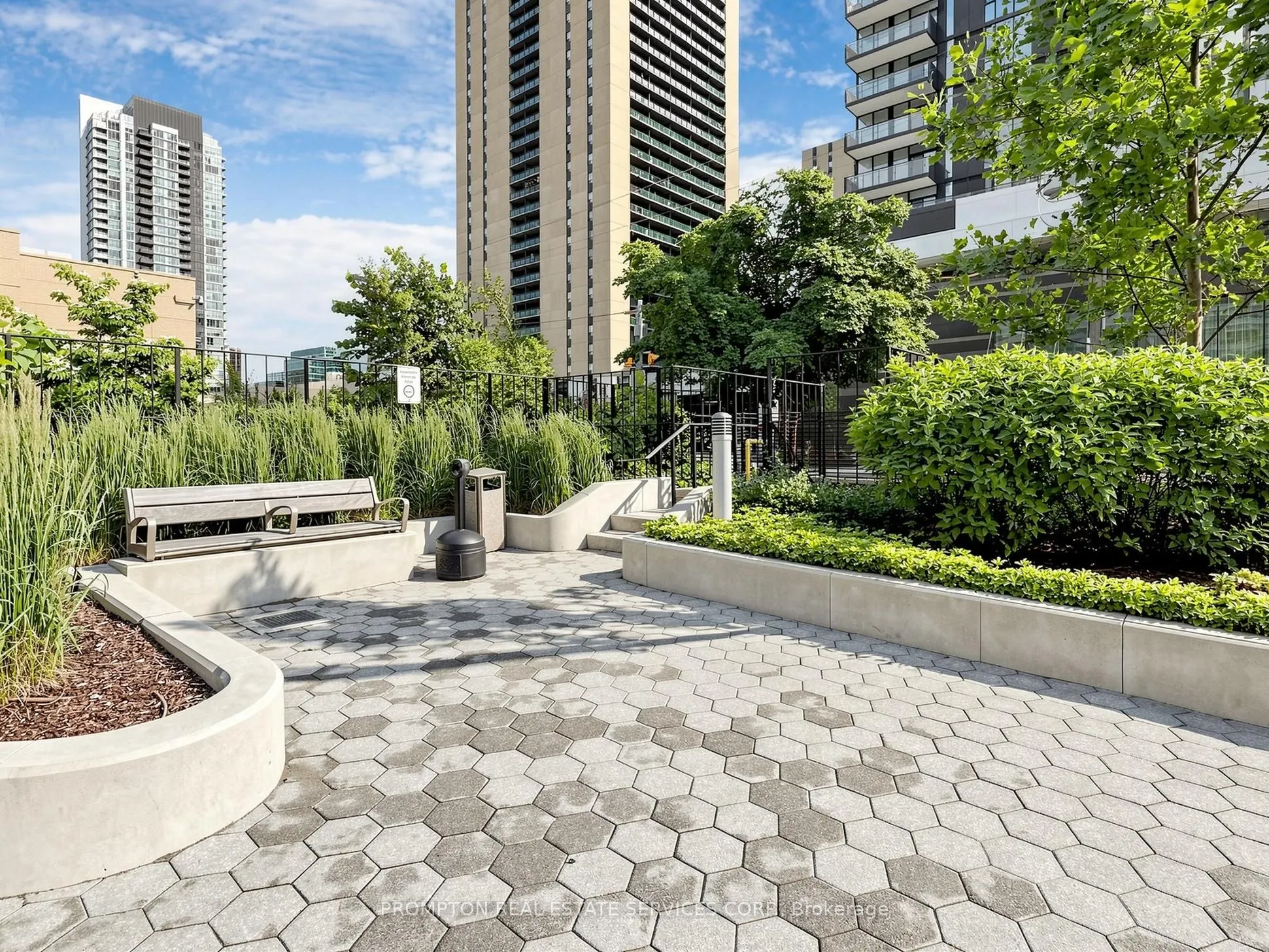 30 Greenfield Avenue #1211