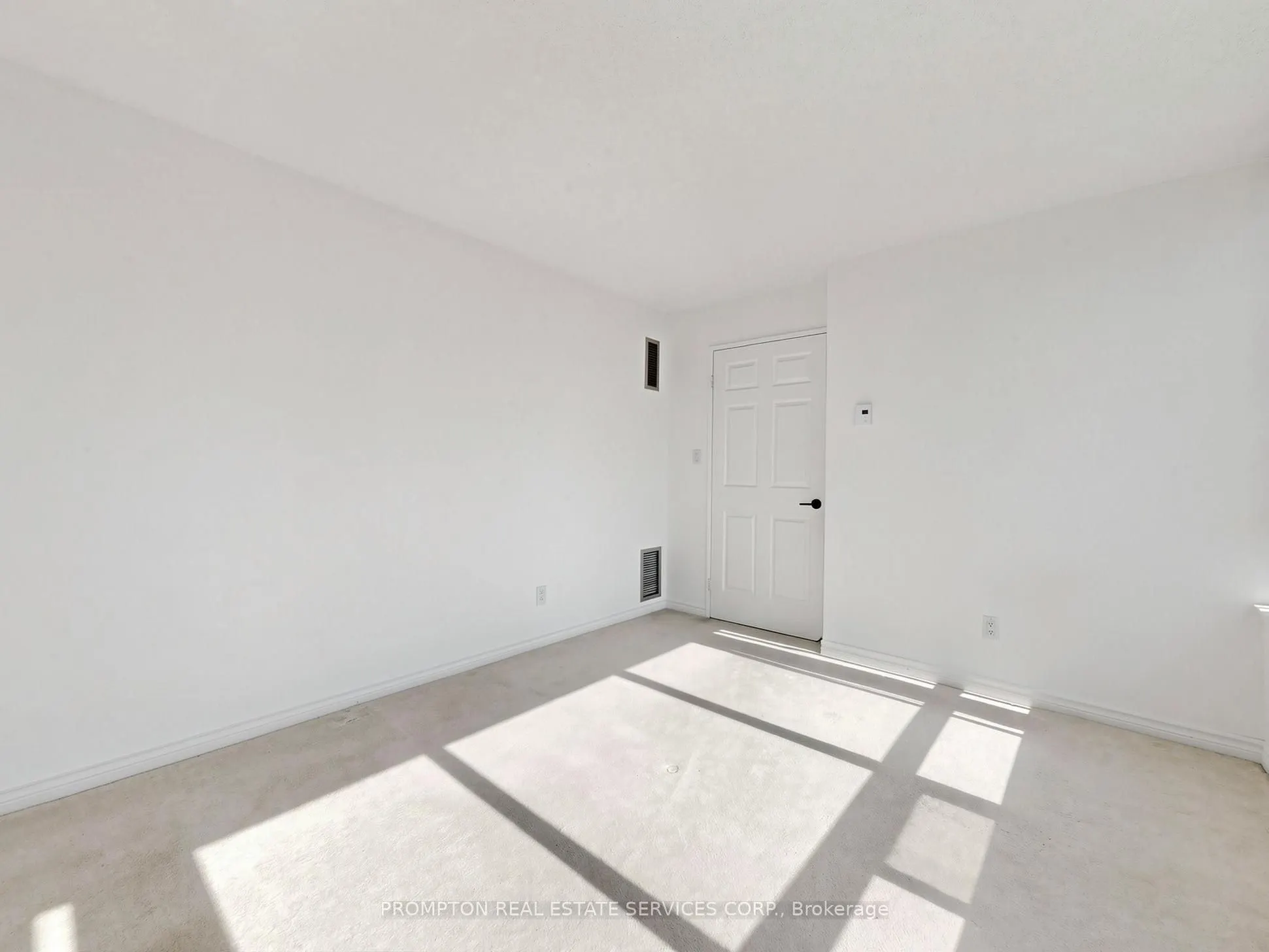 30 Greenfield Avenue #1211
