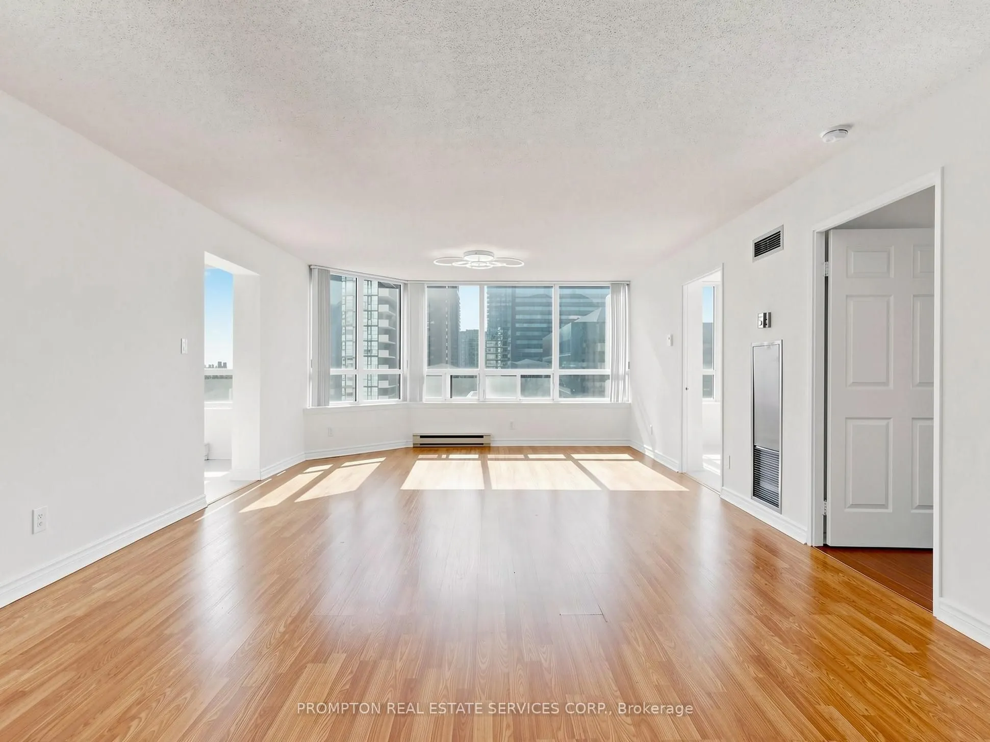 30 Greenfield Avenue #1211