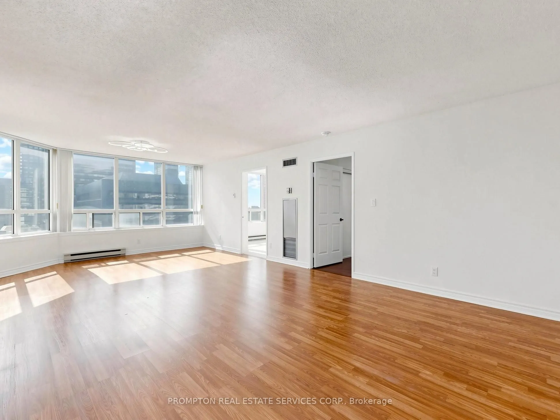 30 Greenfield Avenue #1211