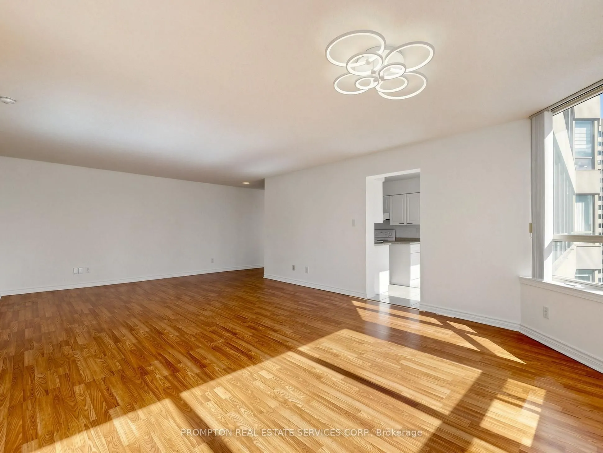 30 Greenfield Avenue #1211