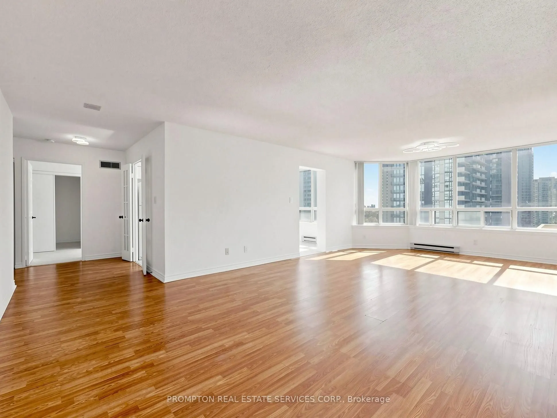 30 Greenfield Avenue #1211