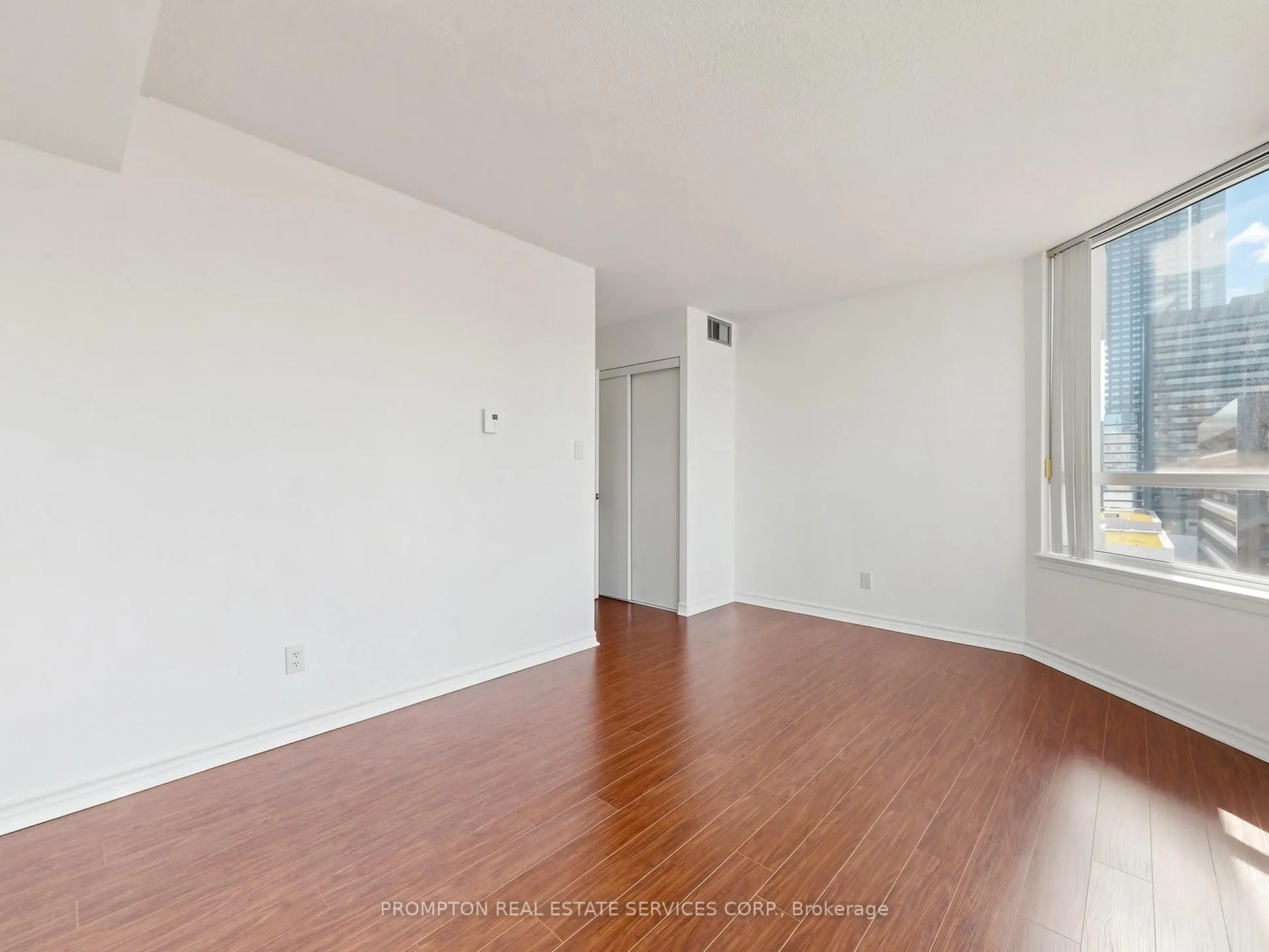 30 Greenfield Avenue #1211