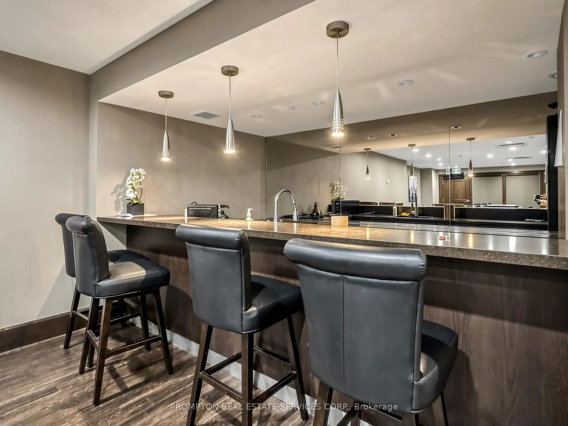 30 Greenfield Avenue #1211