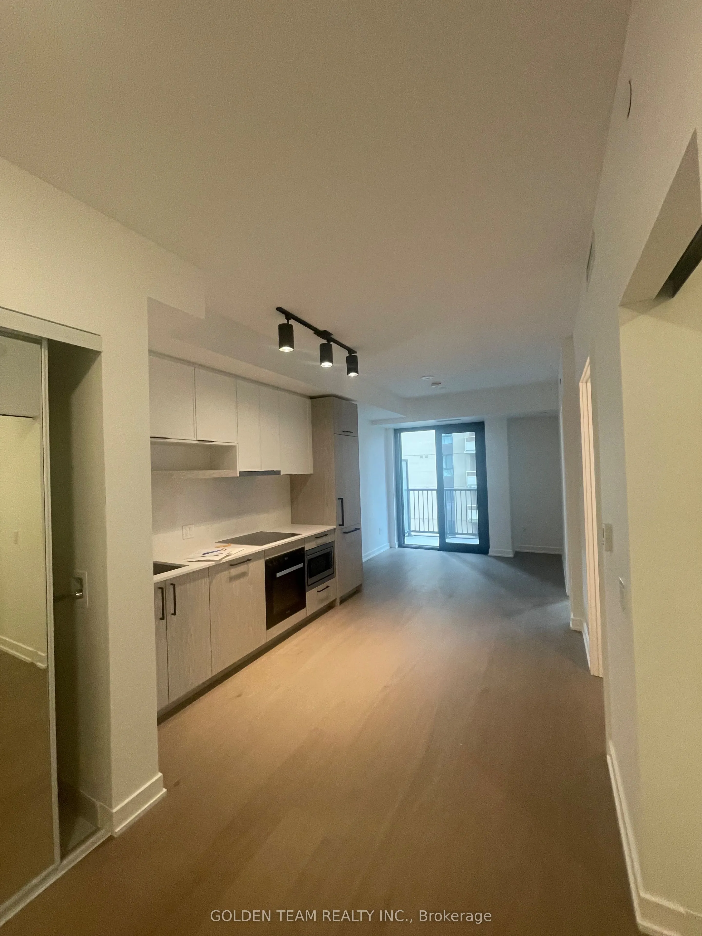 91 Montclair Avenue #905