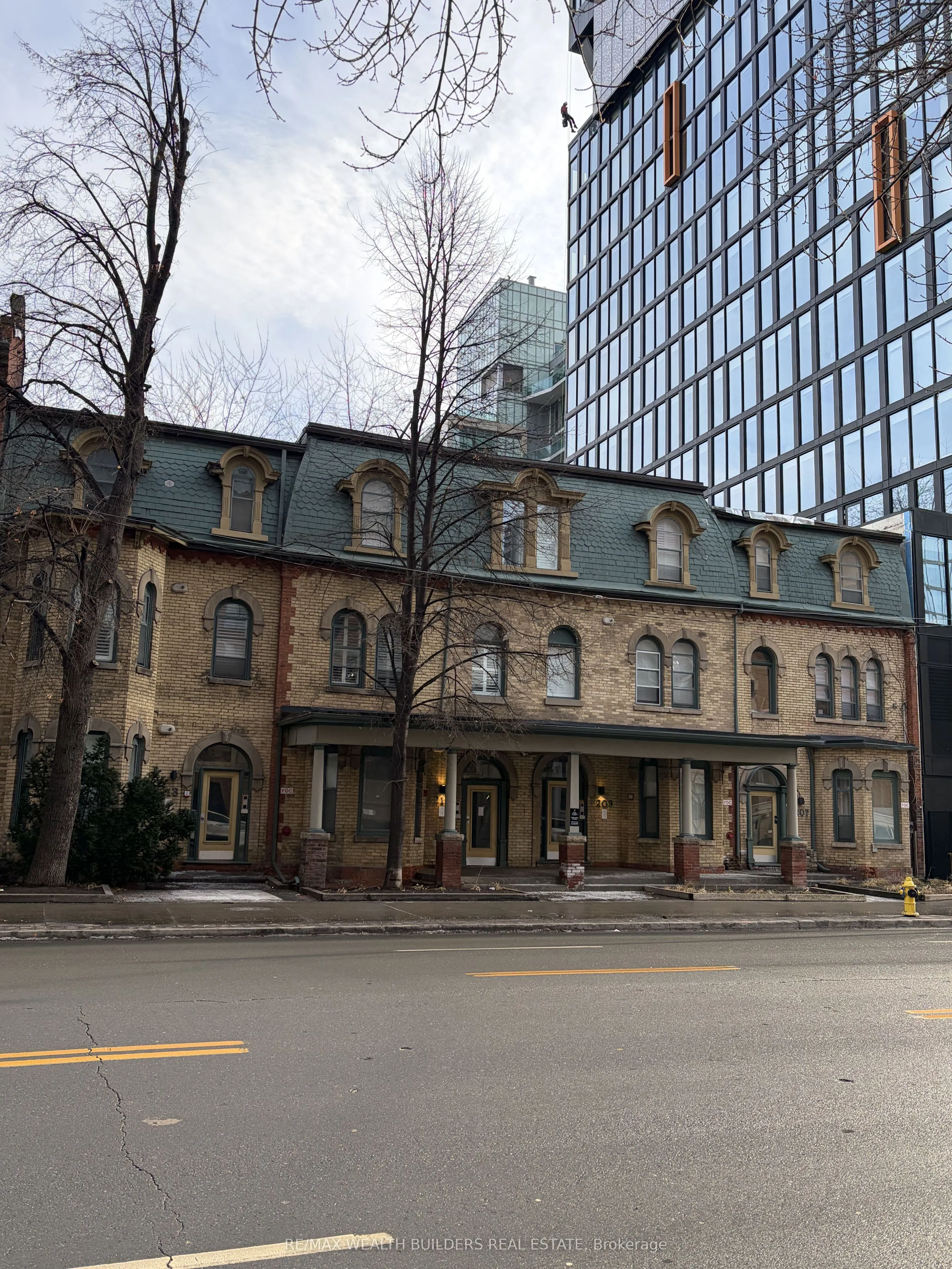 207 Jarvis Street #6