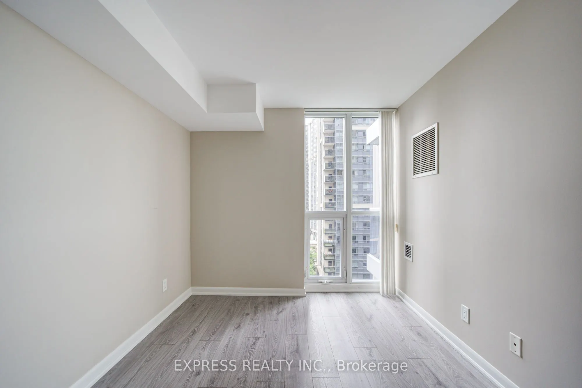 4978 Yonge Street #1005