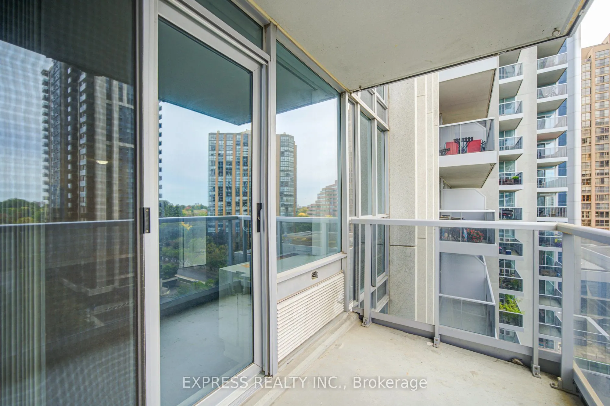 4978 Yonge Street #1005