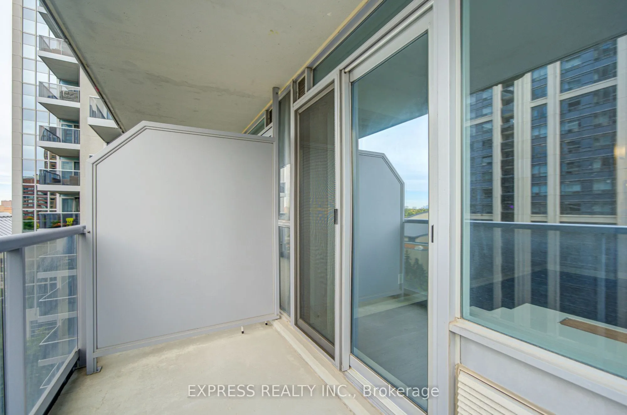 4978 Yonge Street #1005