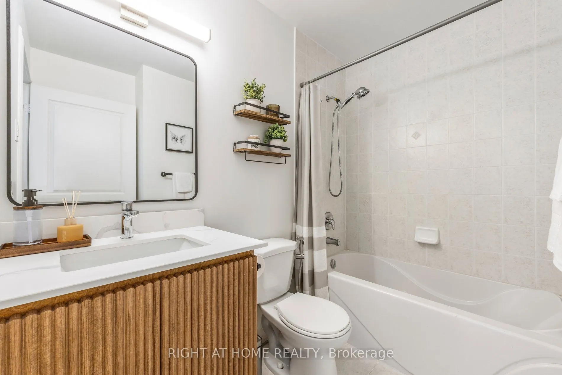 503 Beecroft Road #1116