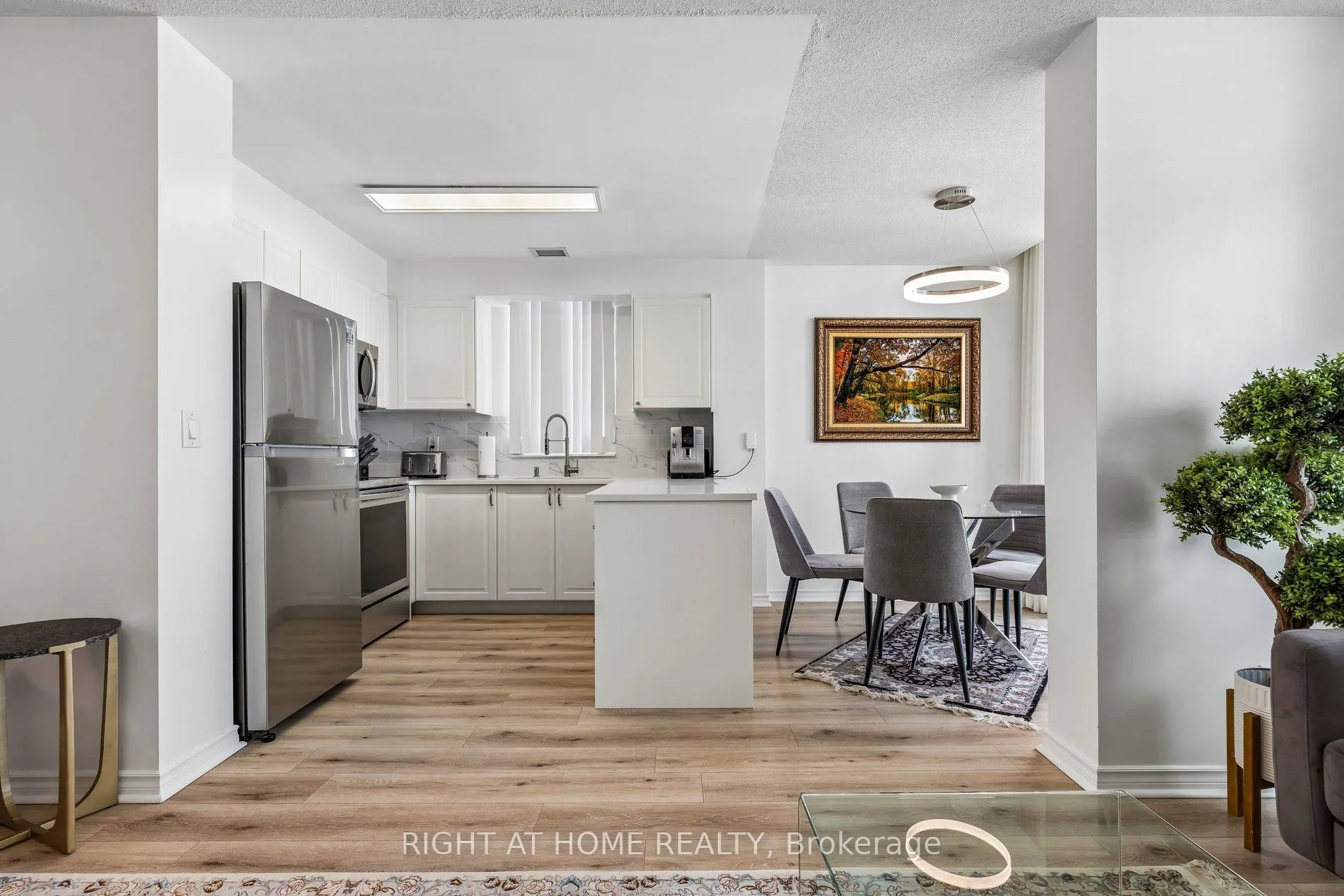 503 Beecroft Road #1116