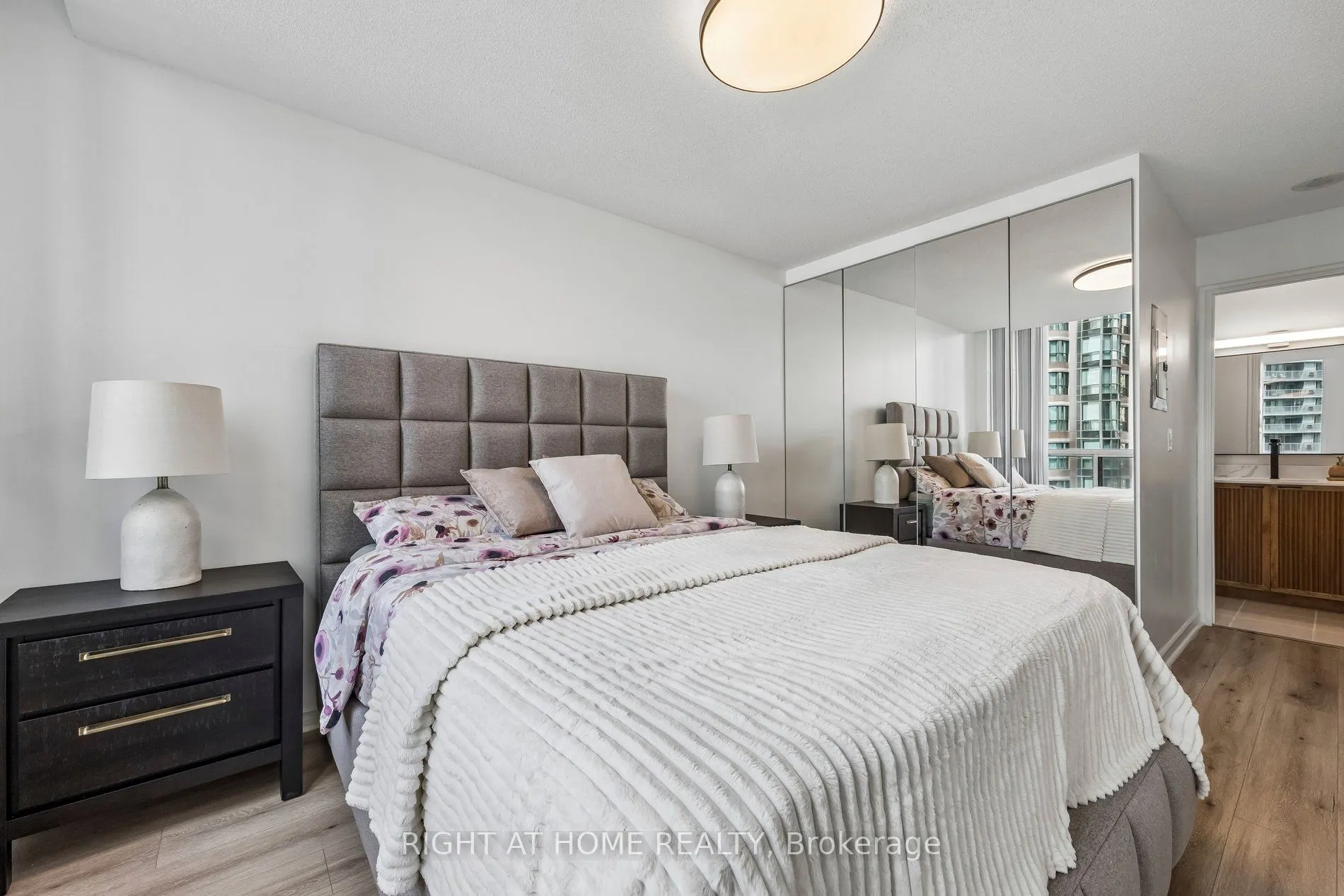 503 Beecroft Road #1116