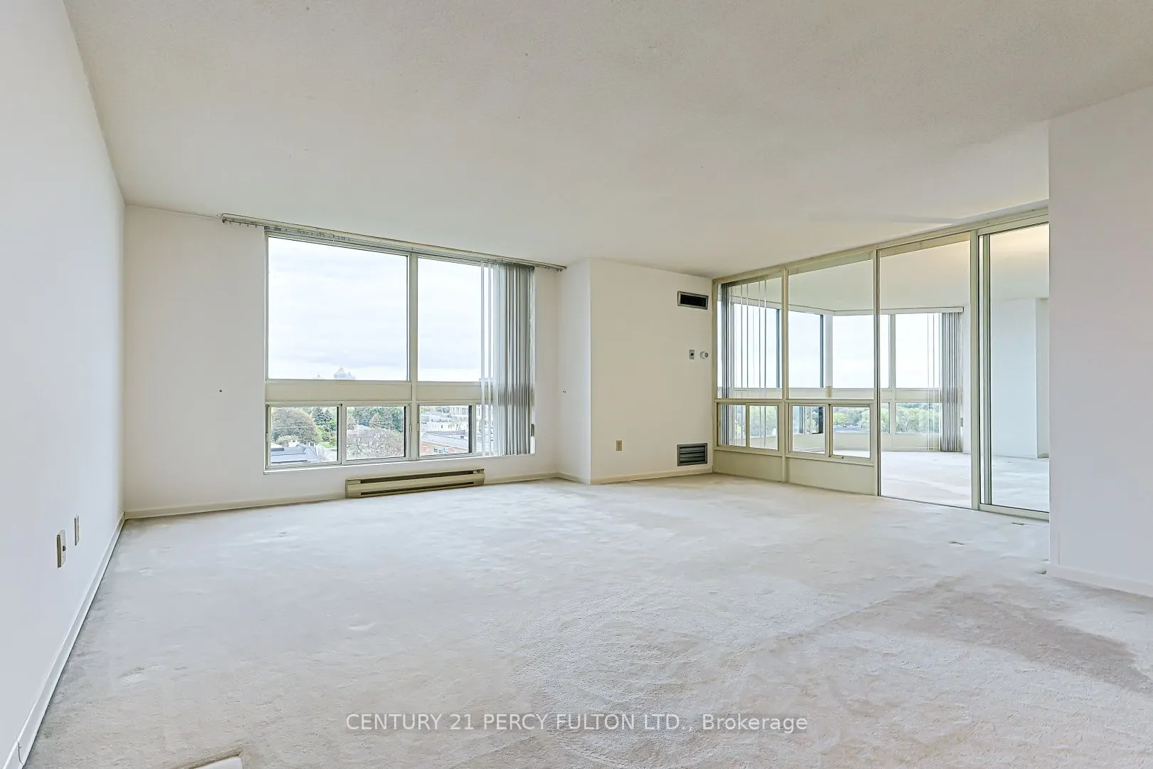 5 Kenneth Avenue #907