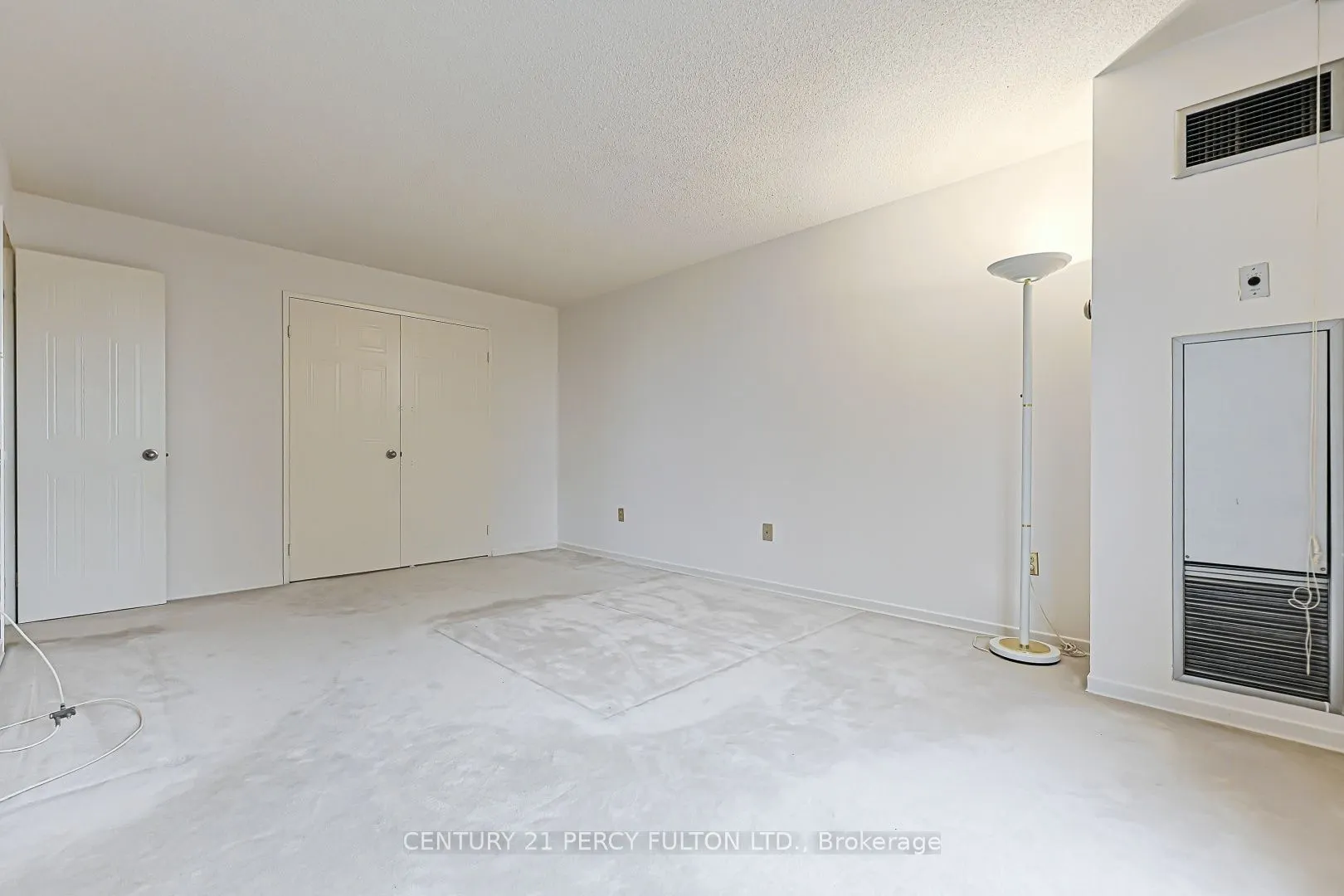 5 Kenneth Avenue #907