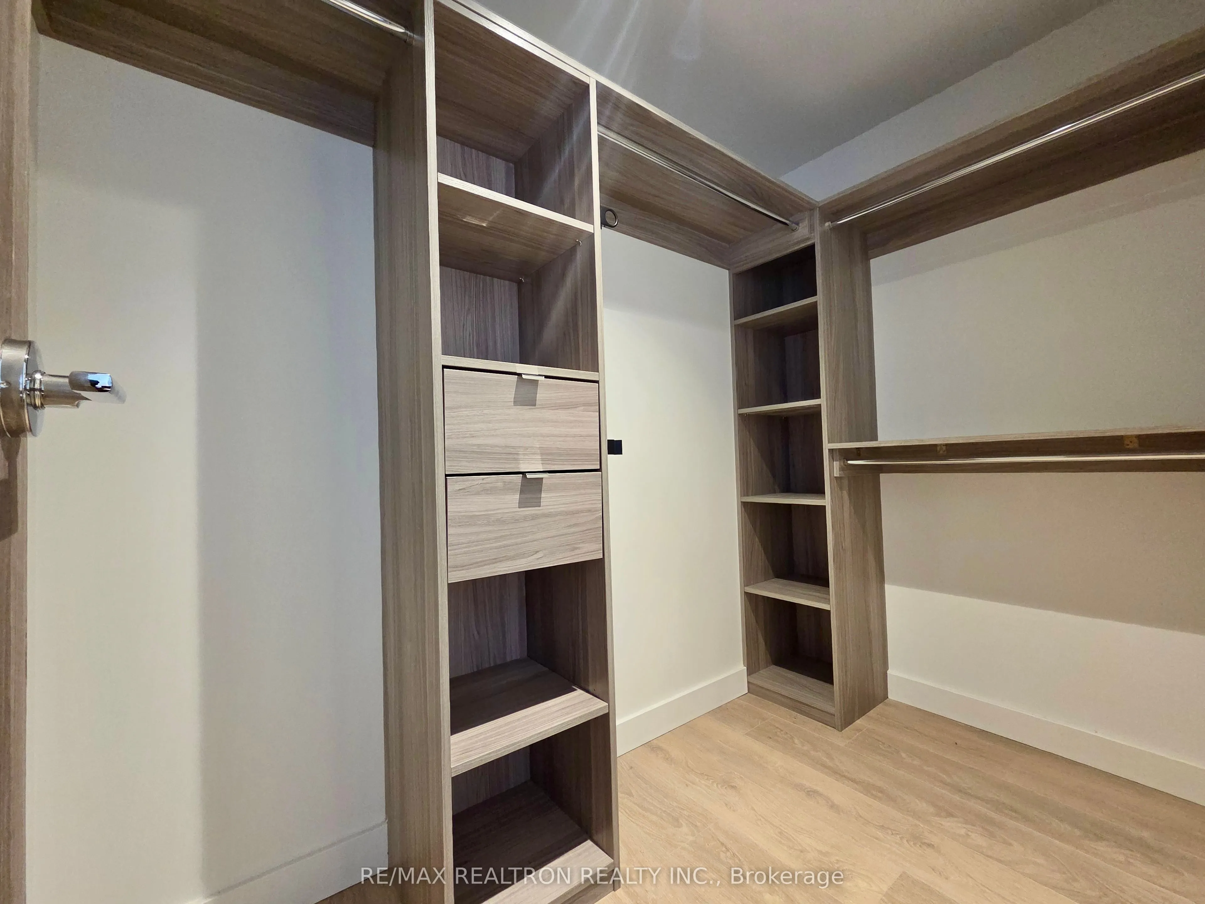 85 McMahon Drive #3102