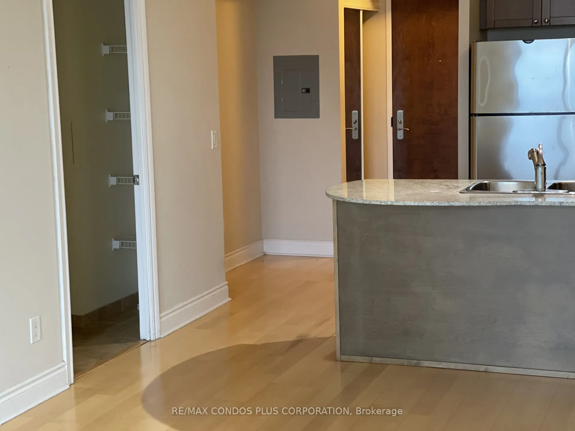 763 Bay Street #3904